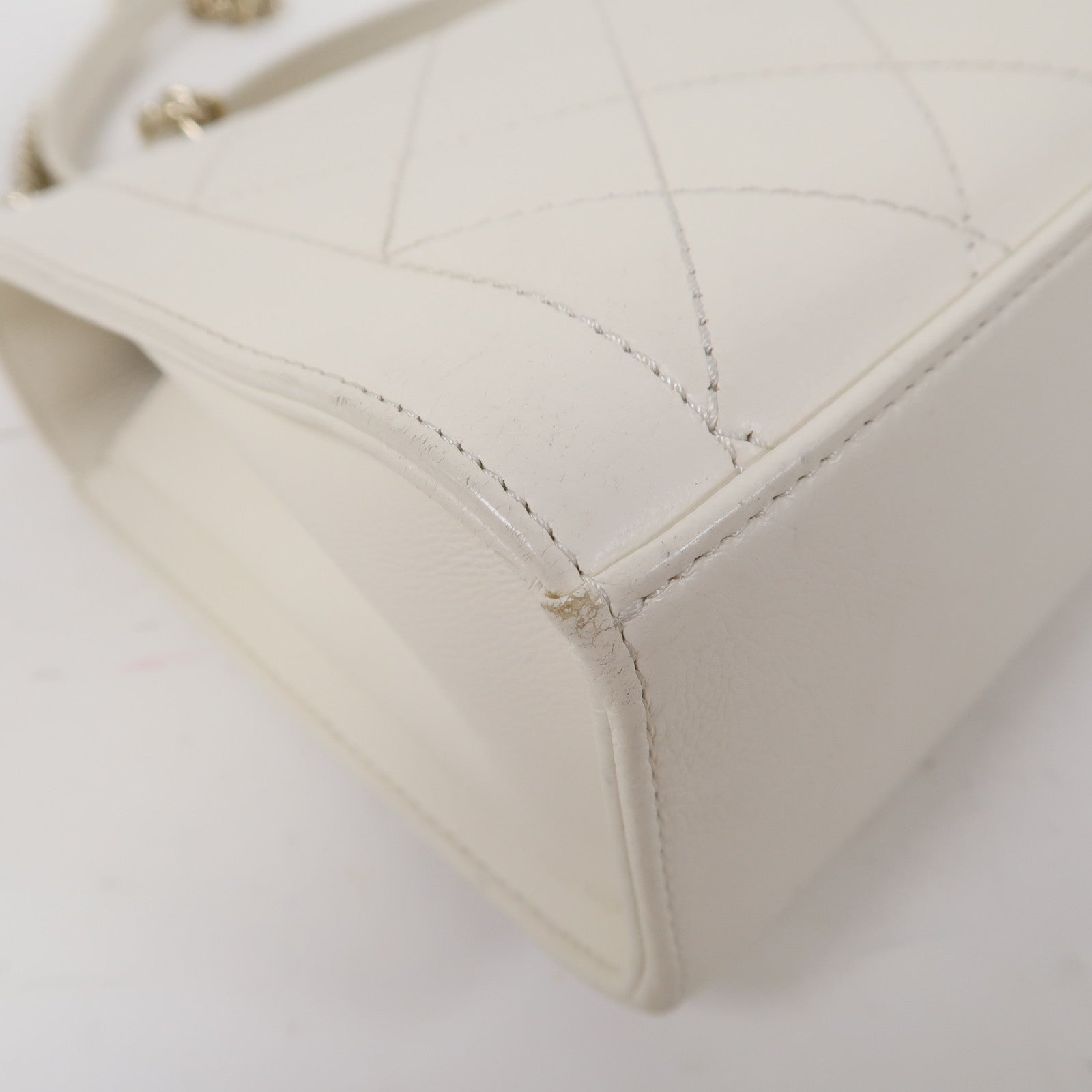 CHANEL 【激減優惠】菱格牛皮皮革Chain Shoulder金扣手挽鏈帶肩背兩用袋白色