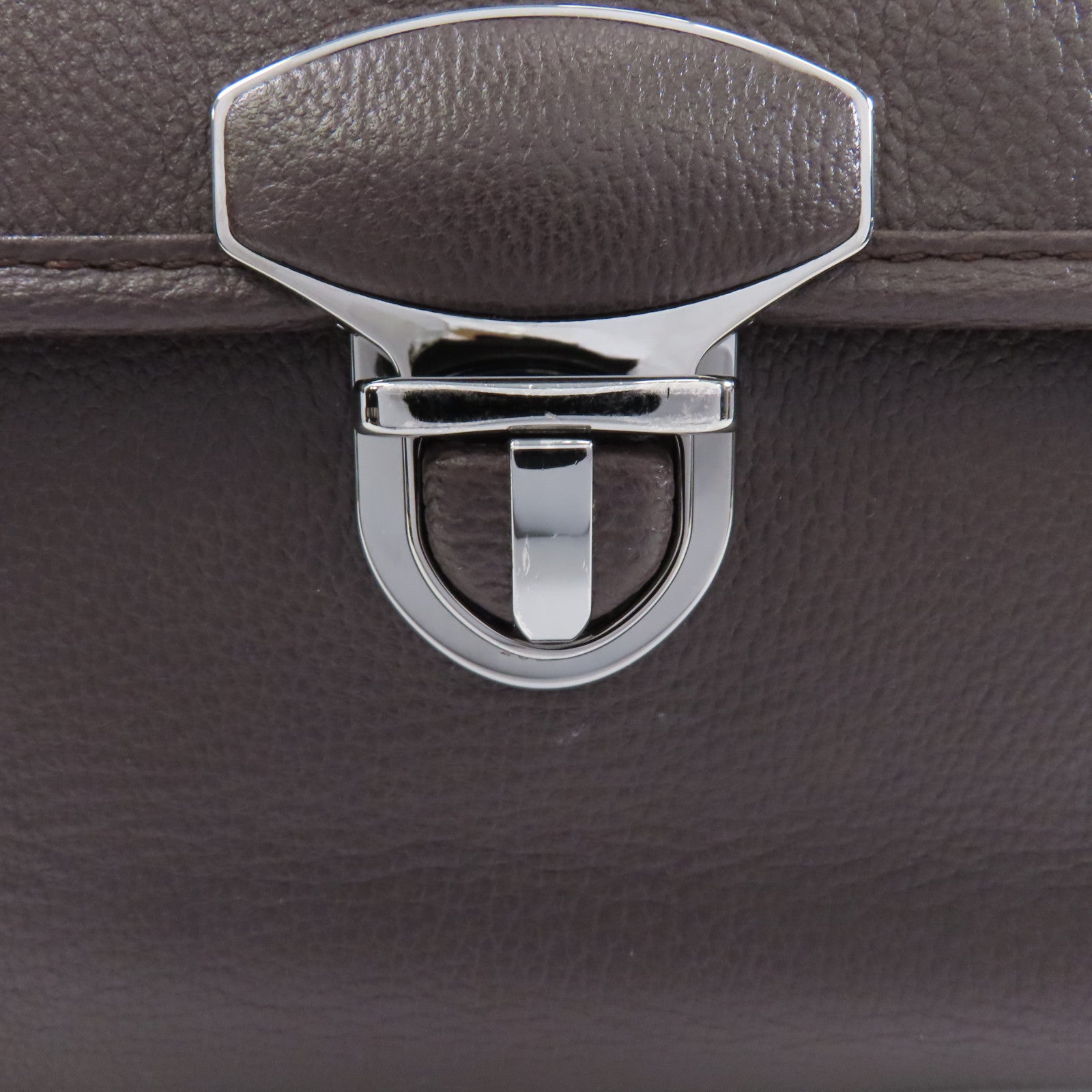 LOEWE 牛皮皮革Shoulder Bag銀扣肩背袋啡色
