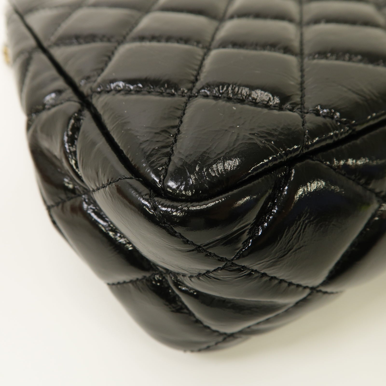 CHANEL 菱格漆皮皮革Chain Shoulder Bag金扣鏈帶肩背袋黒色