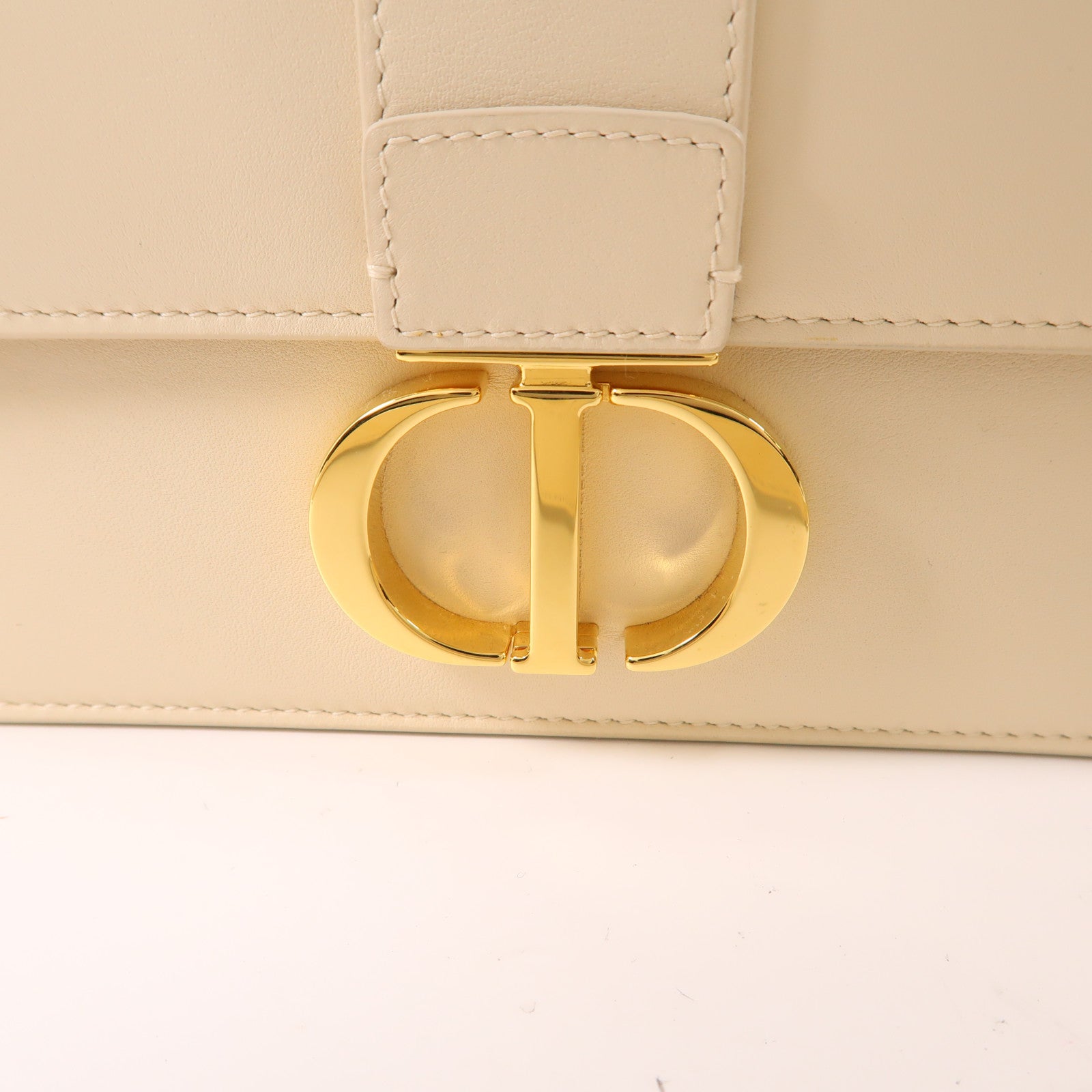 Dior 牛皮皮革Montaigne 30金扣肩背袋