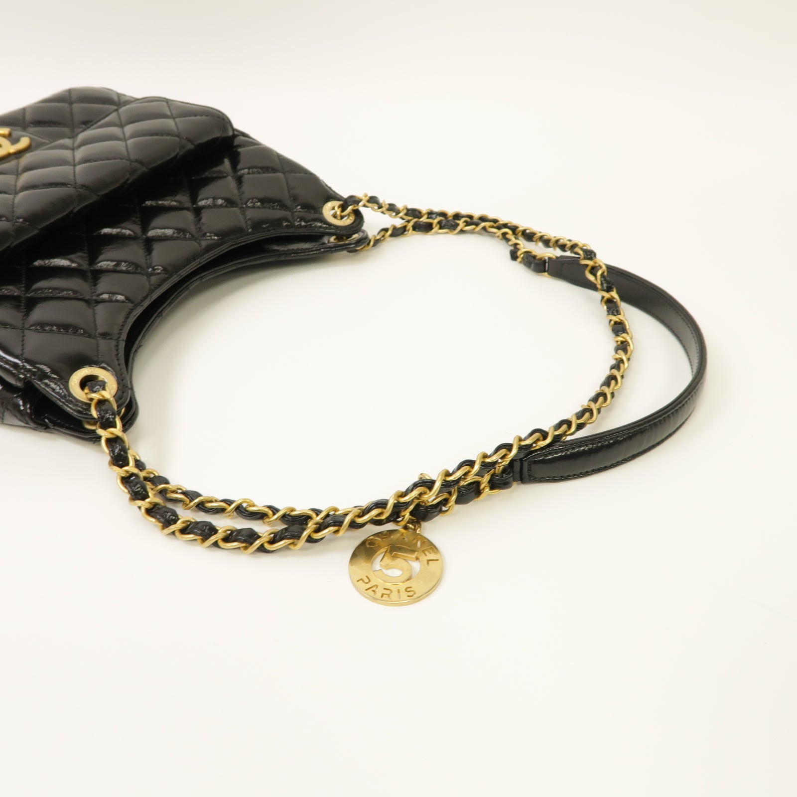 CHANEL 菱格漆皮皮革Chain Shoulder Bag金扣鏈帶肩背袋黒色