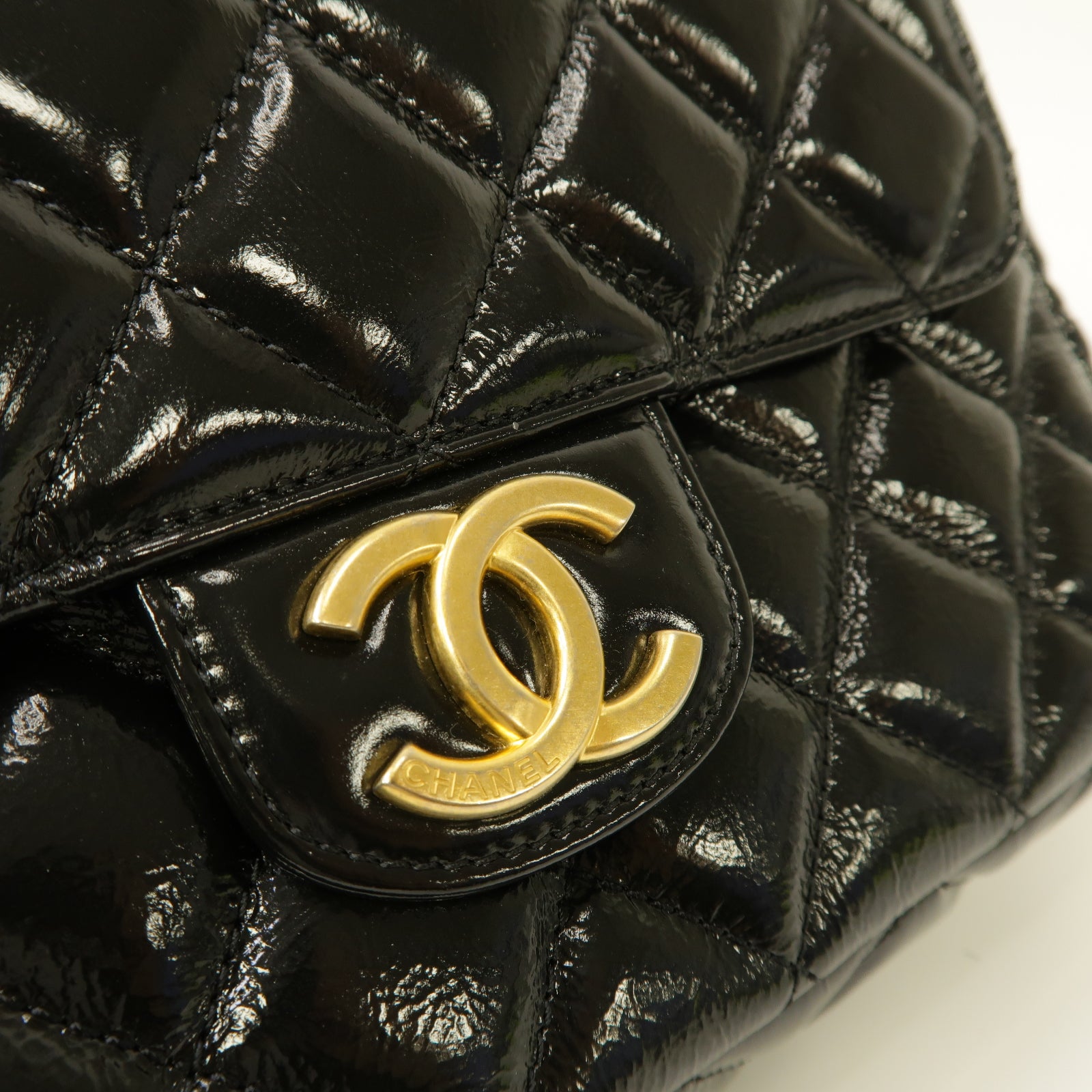 CHANEL 菱格漆皮皮革Chain Shoulder Bag金扣鏈帶肩背袋黒色
