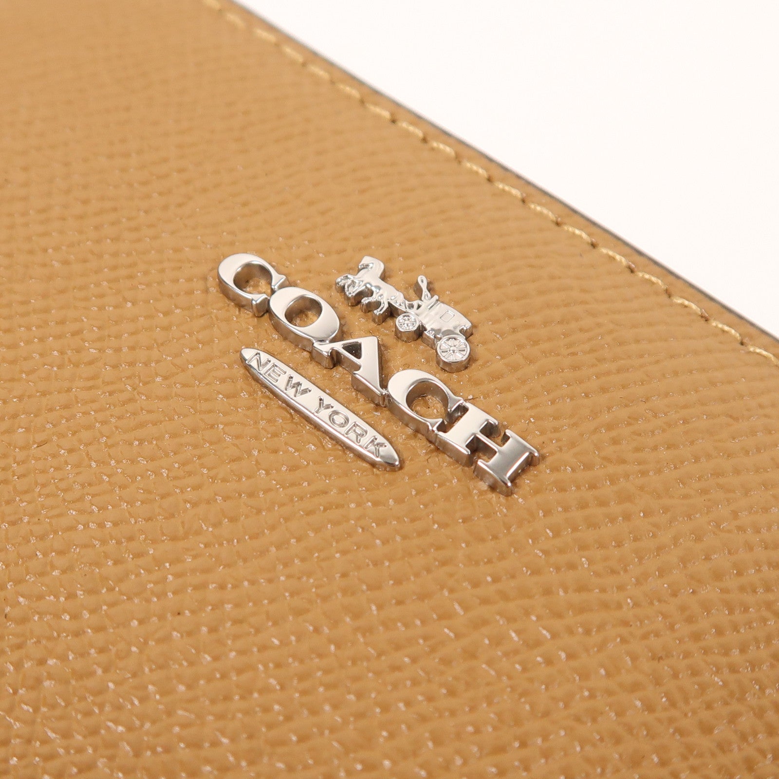 COACH 牛皮皮革Wallet銀扣錢包