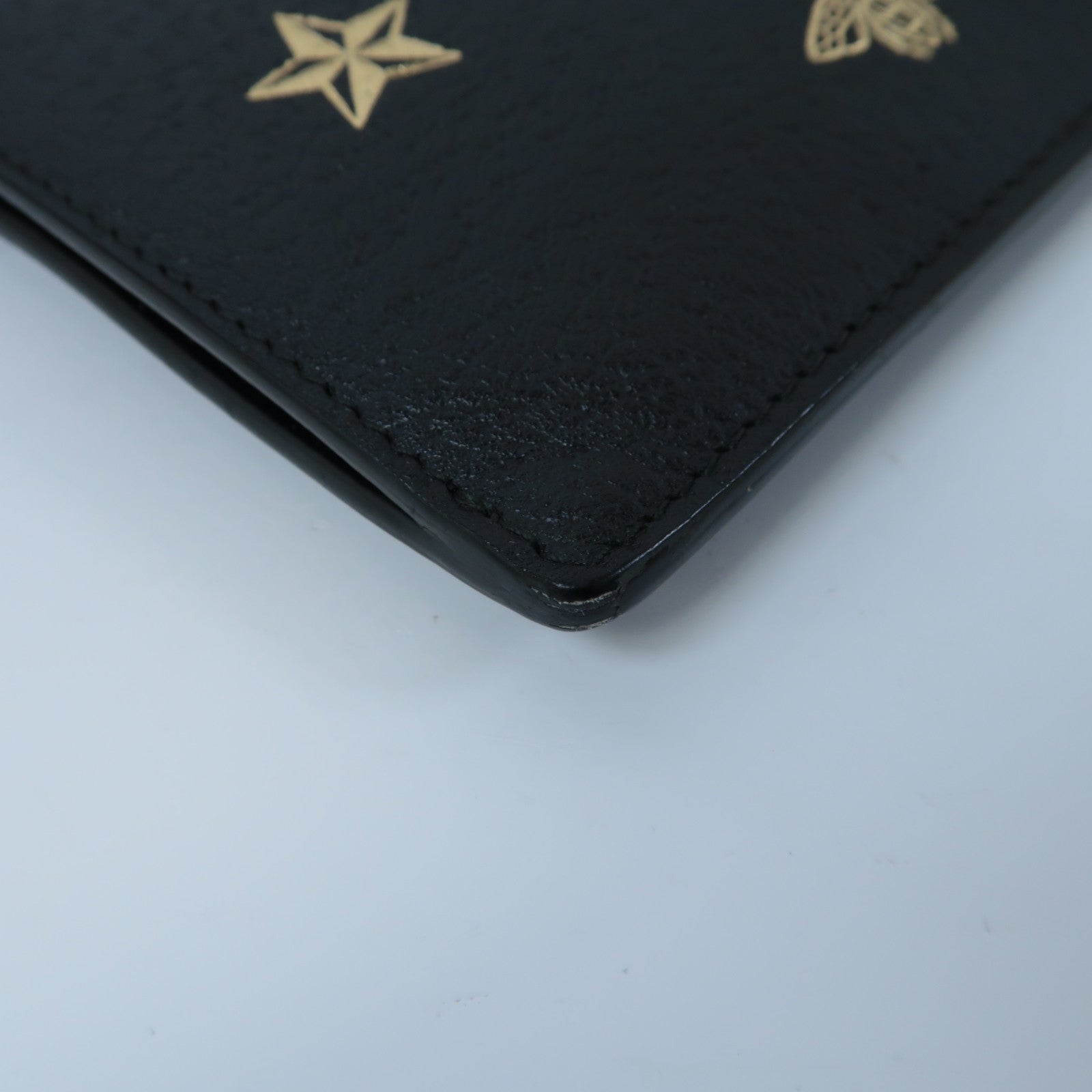 GUCCI 【激減優惠】牛皮皮革Bee Star Pouch金扣手拿包黑色