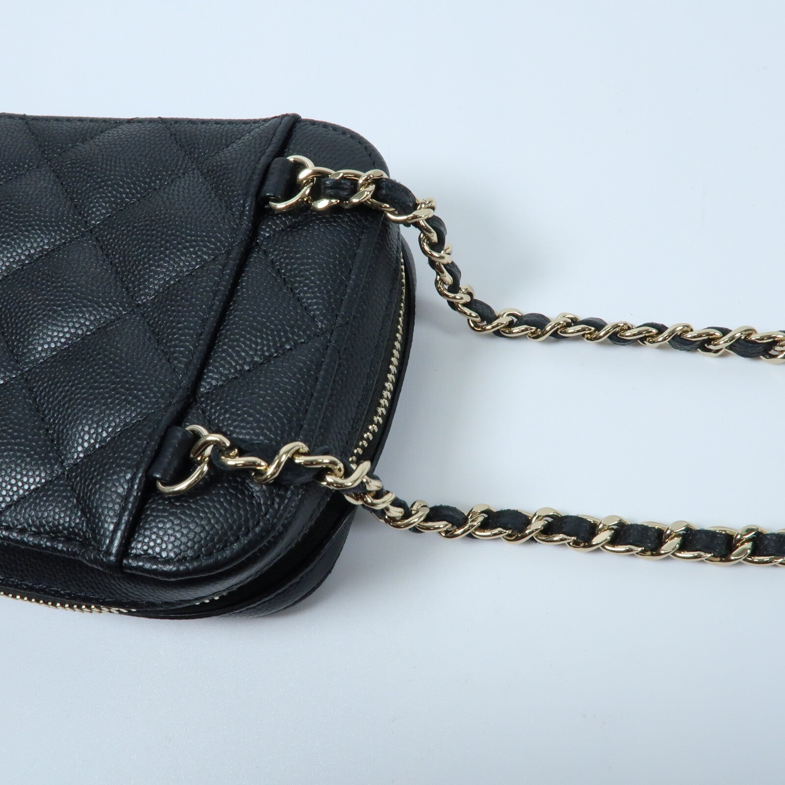 CHANEL 牛皮皮革Phone Bag金扣鏈帶肩背袋