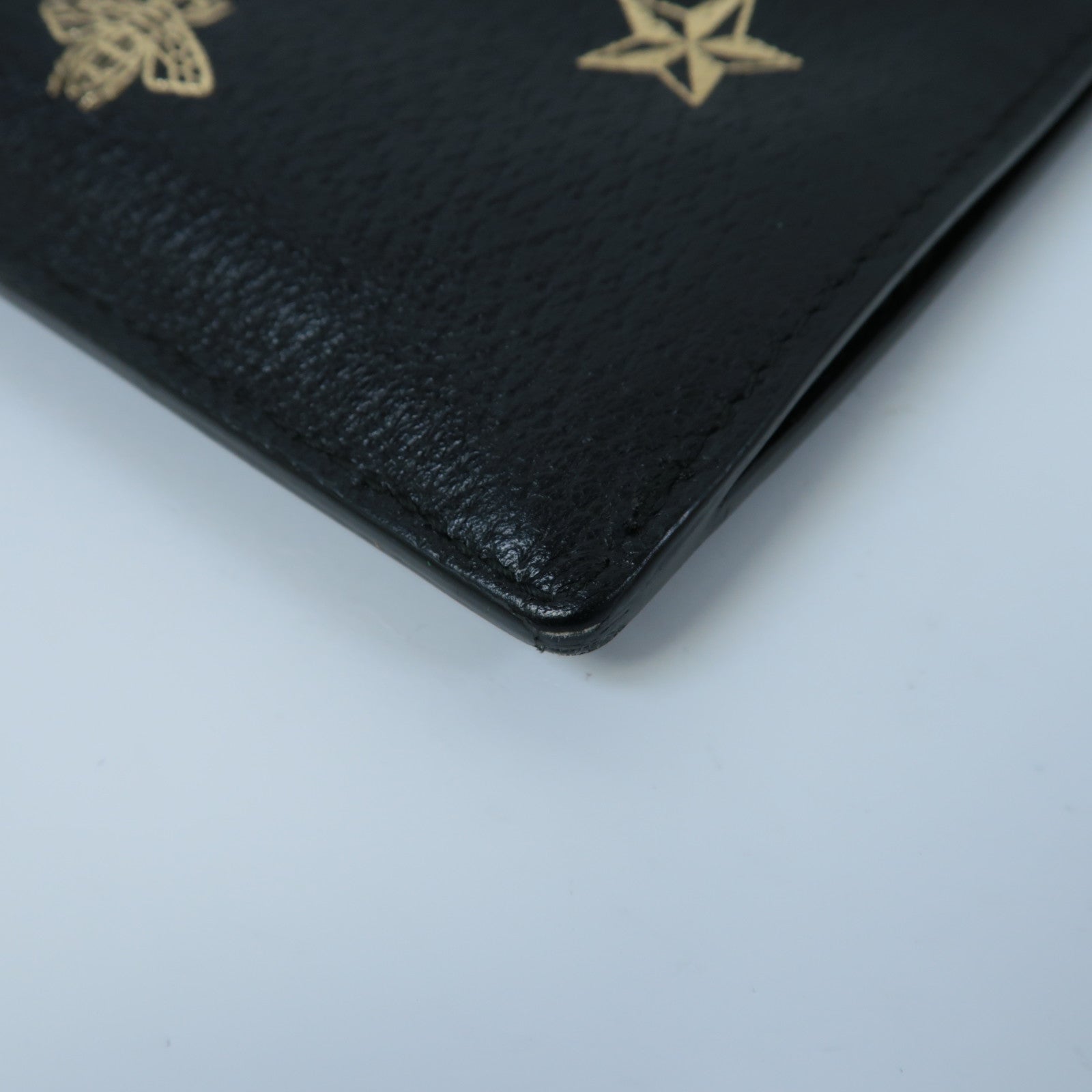 GUCCI 【激減優惠】牛皮皮革Bee Star Pouch金扣手拿包黑色