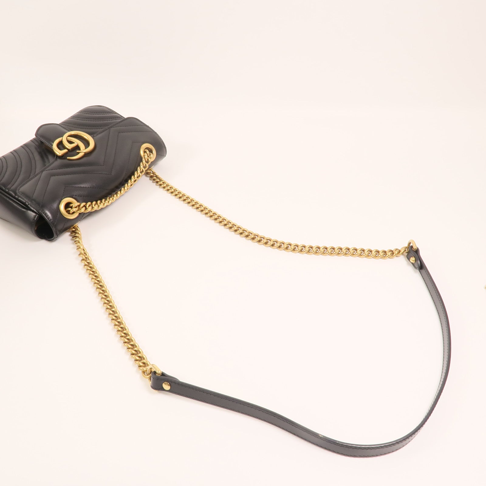 GUCCI 牛皮皮革GG Marmont金扣鏈帶肩背袋
