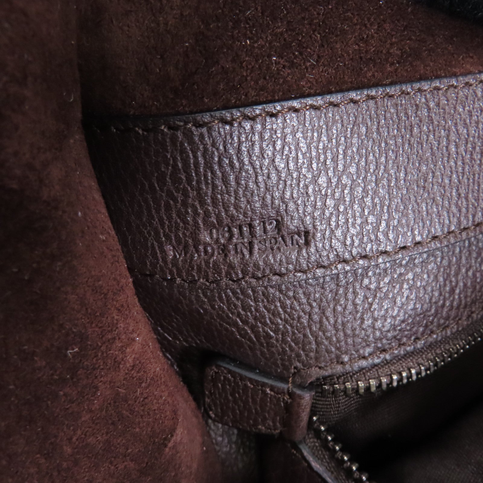 LOEWE 牛皮皮革Shoulder Bag銀扣肩背袋啡色