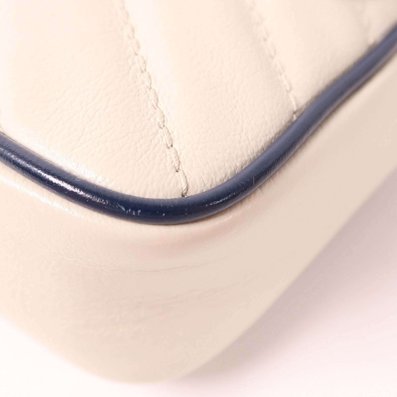 GUCCI 牛皮皮革GG Marmont Super Mini肩背袋