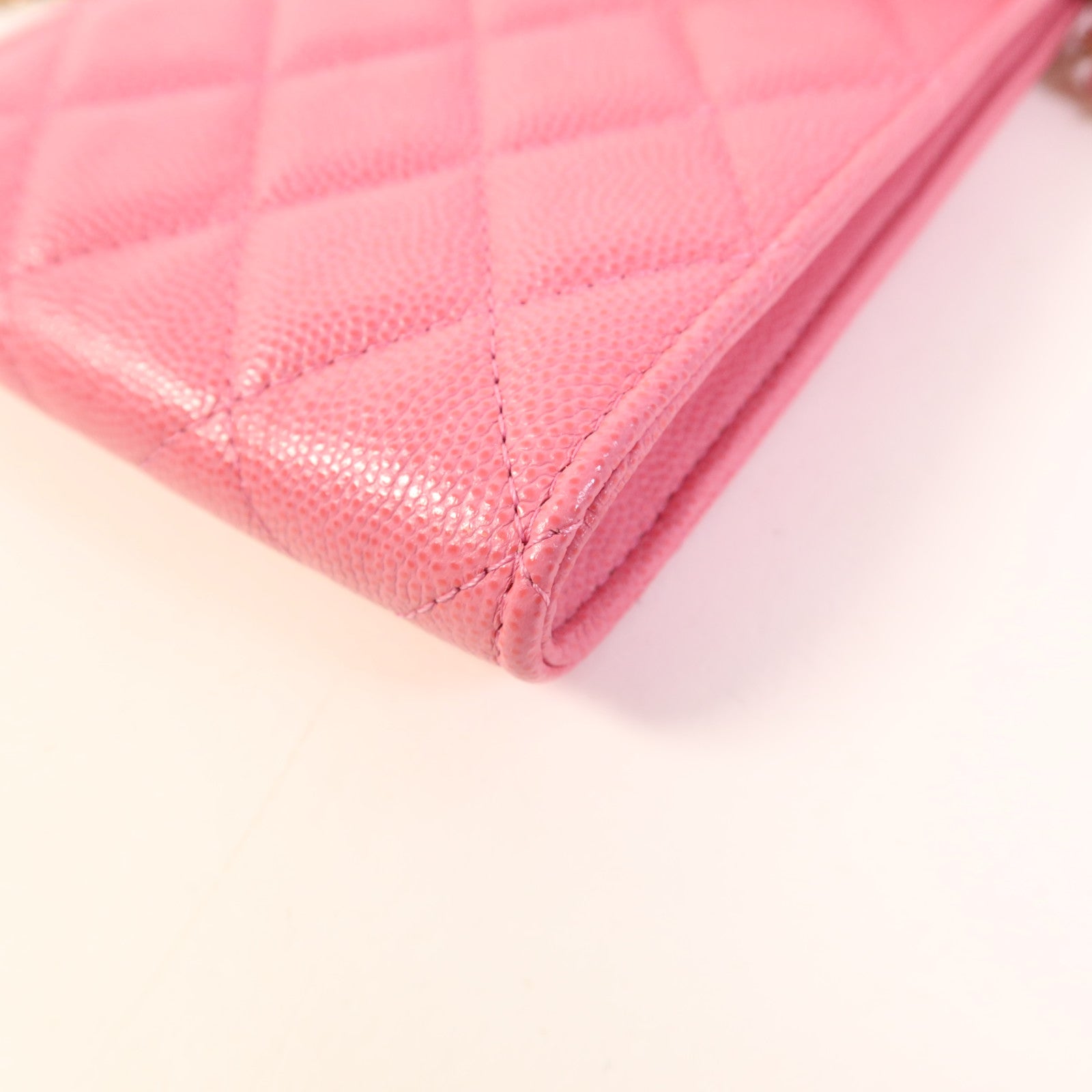 CHANEL 牛皮皮革Phone Holder金扣鏈帶肩背袋