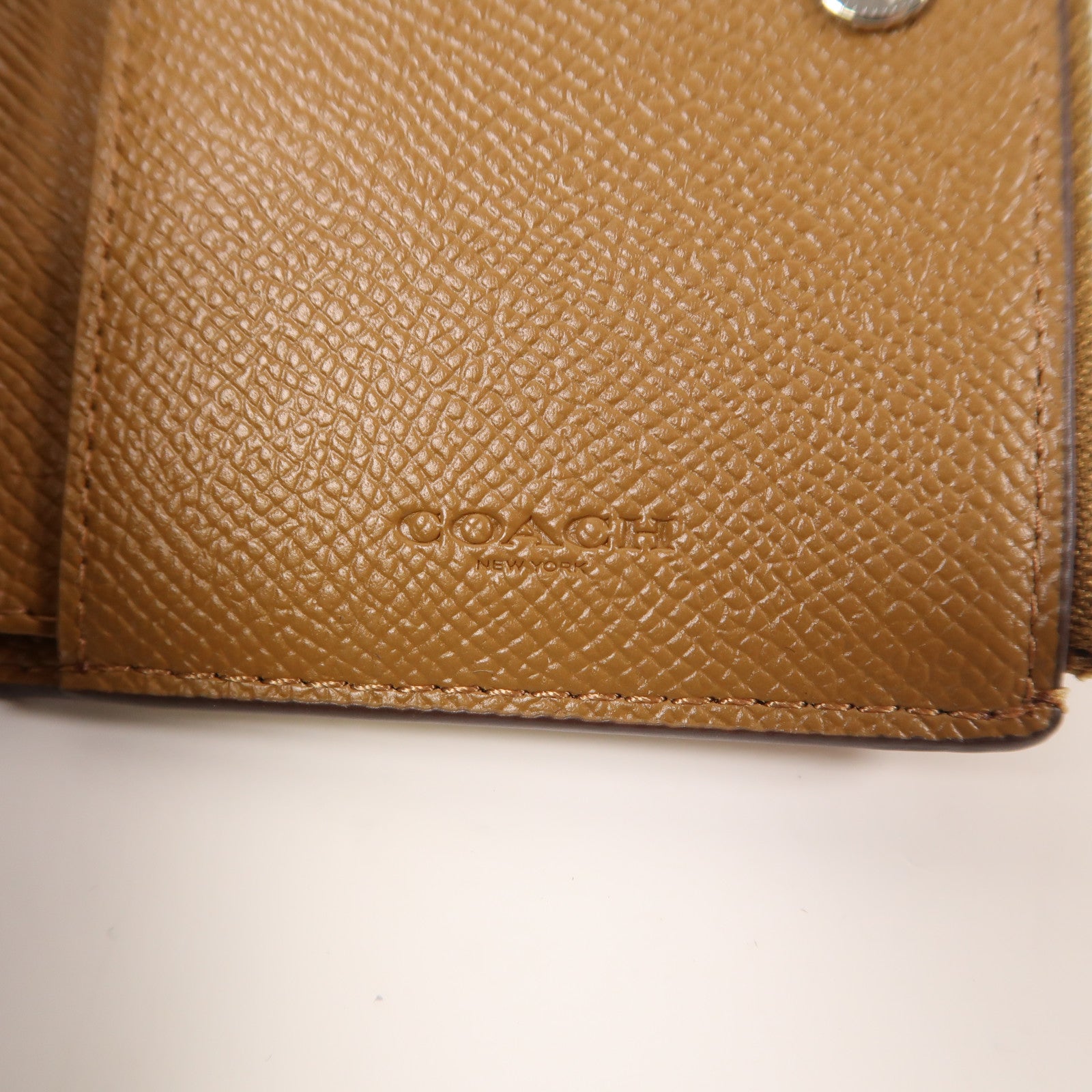 COACH 牛皮皮革Wallet銀扣錢包