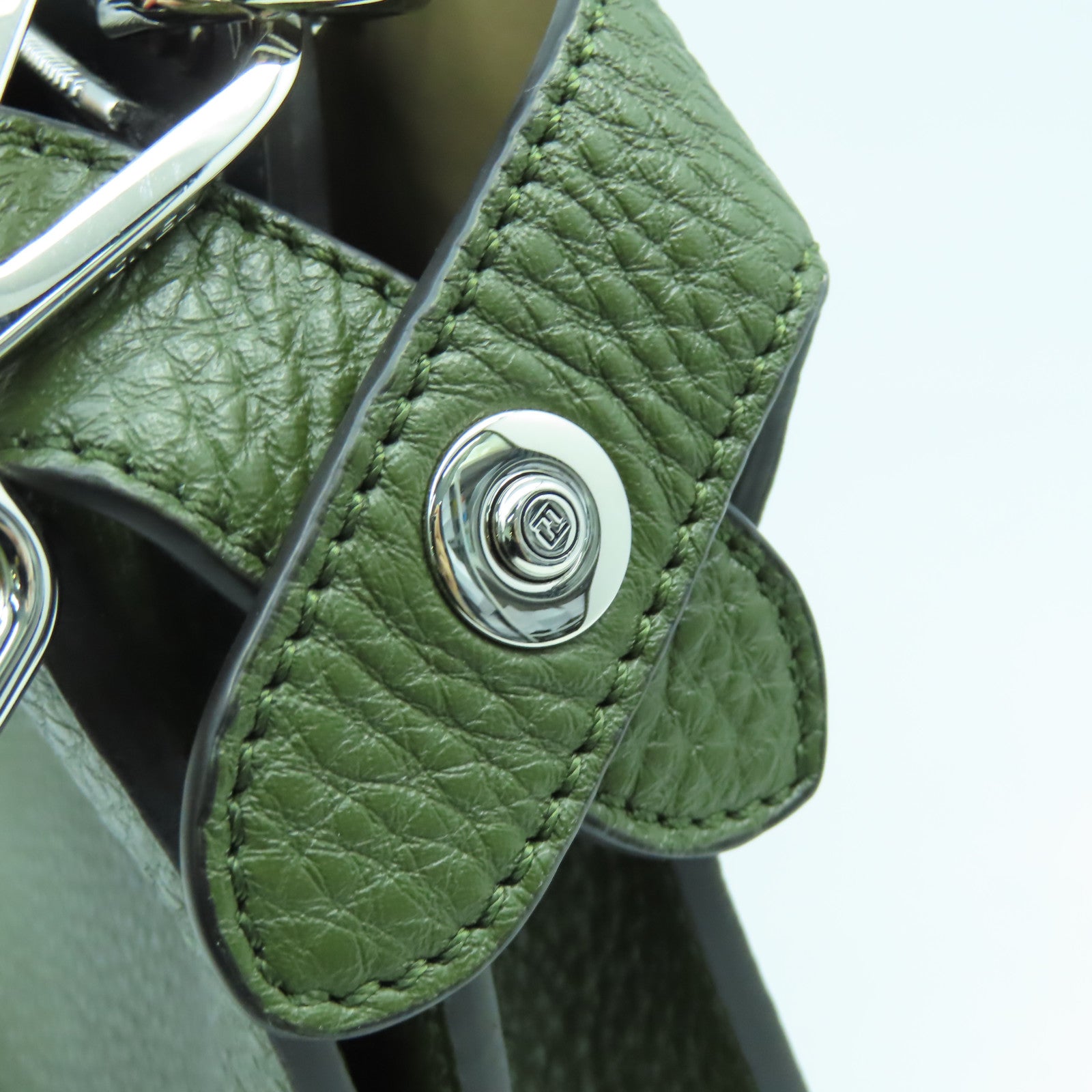 FENDI 牛皮皮革Peekaboo銀扣手挽肩背兩用袋綠色