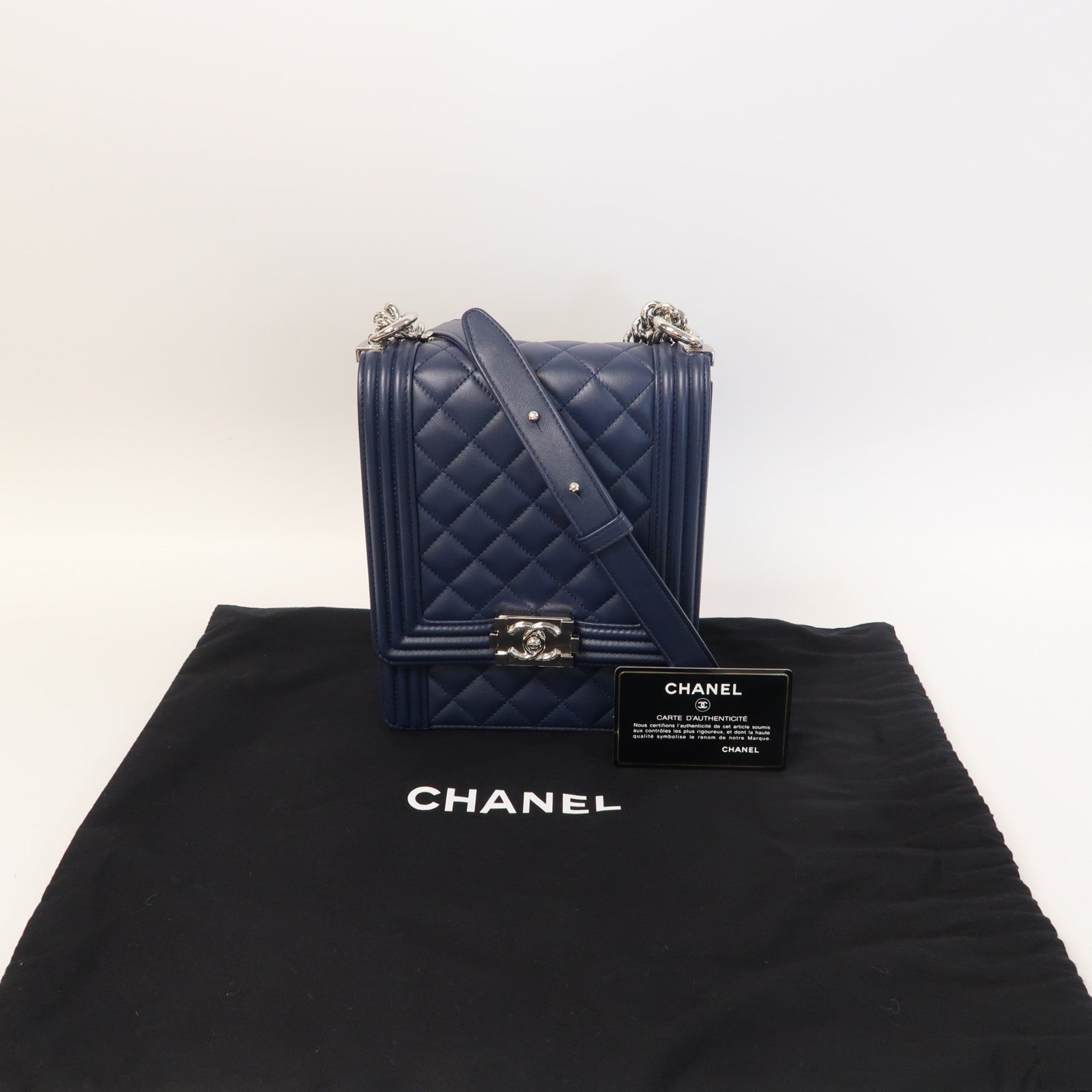 CHANEL 【激減優惠】菱格羊皮皮革Boy North South銀扣鏈帶肩背袋藍色