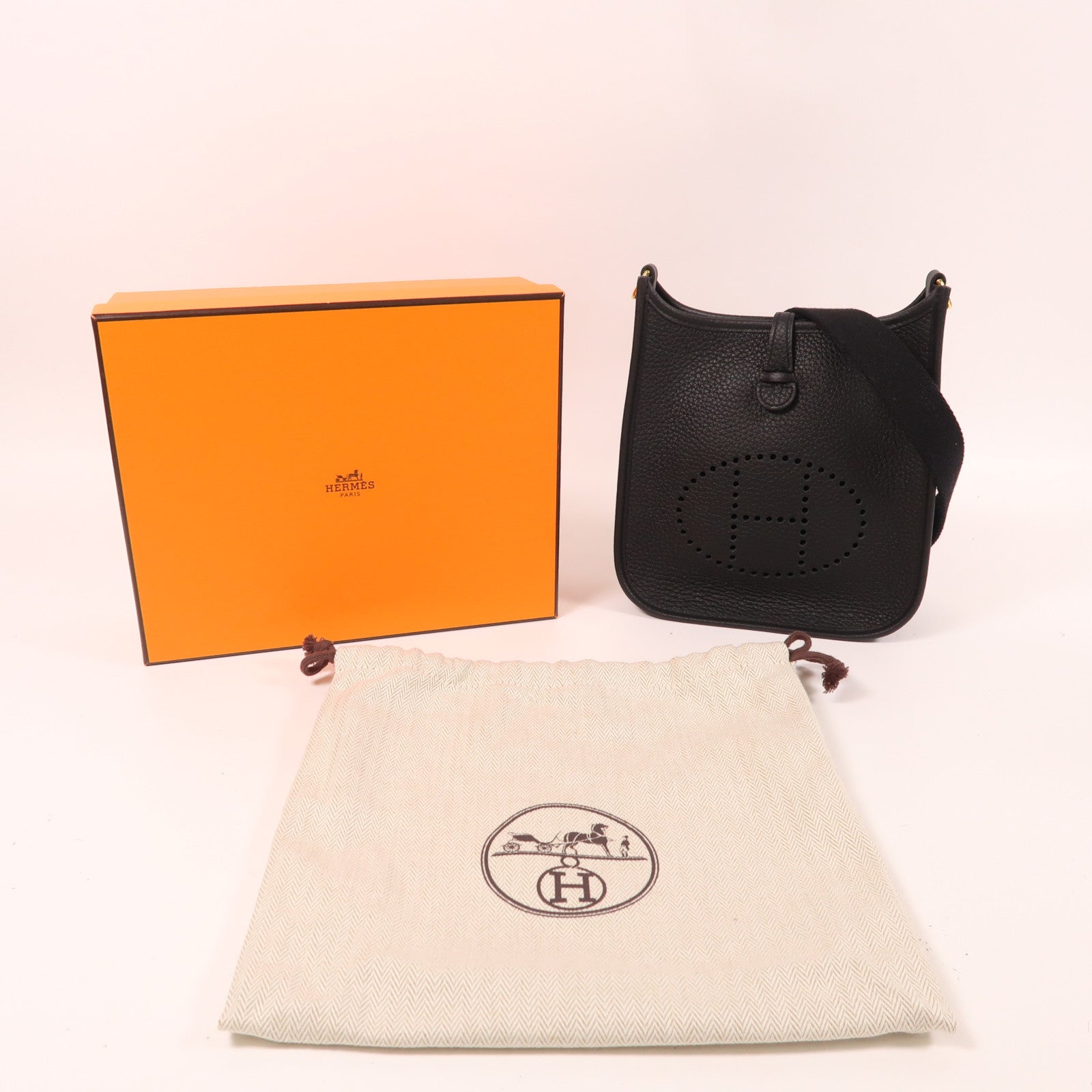 HERMES Clemence皮革Evelyne TPM金扣肩背袋黑色