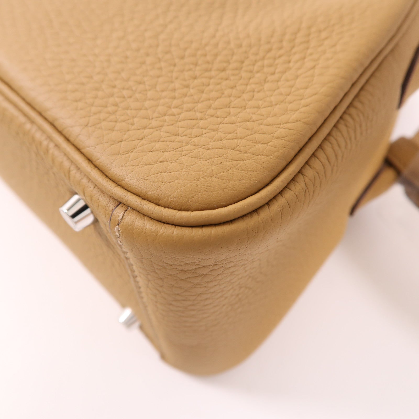 HERMES Clemence皮革Mini Lindy銀扣手挽肩背兩用袋Biscuit