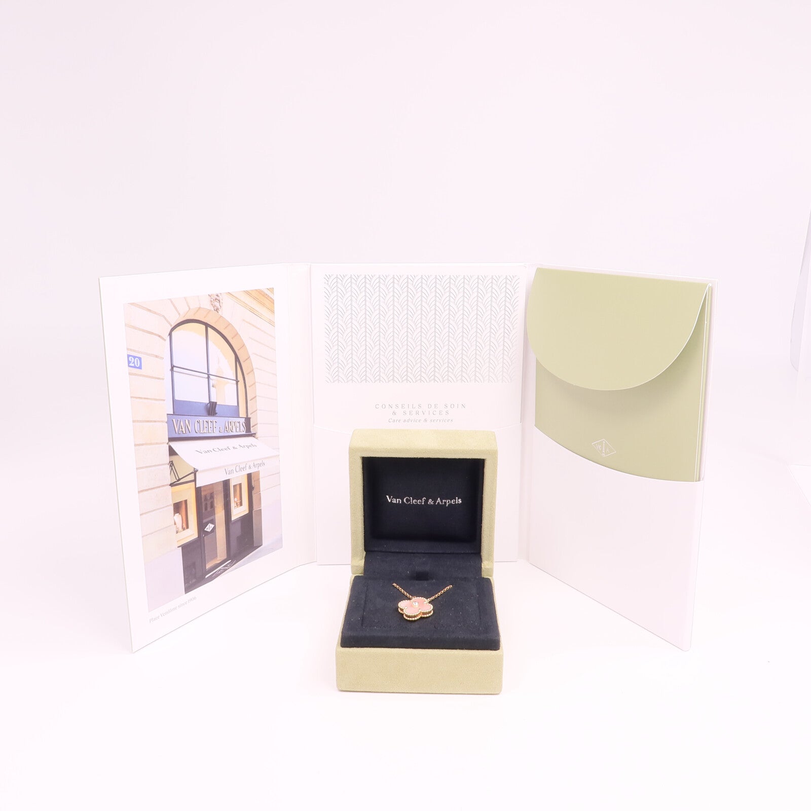 Van Cleef & Arpels 18K玫瑰金Vintage Alhambra Pendant珍珠母貝/鑽石項鍊