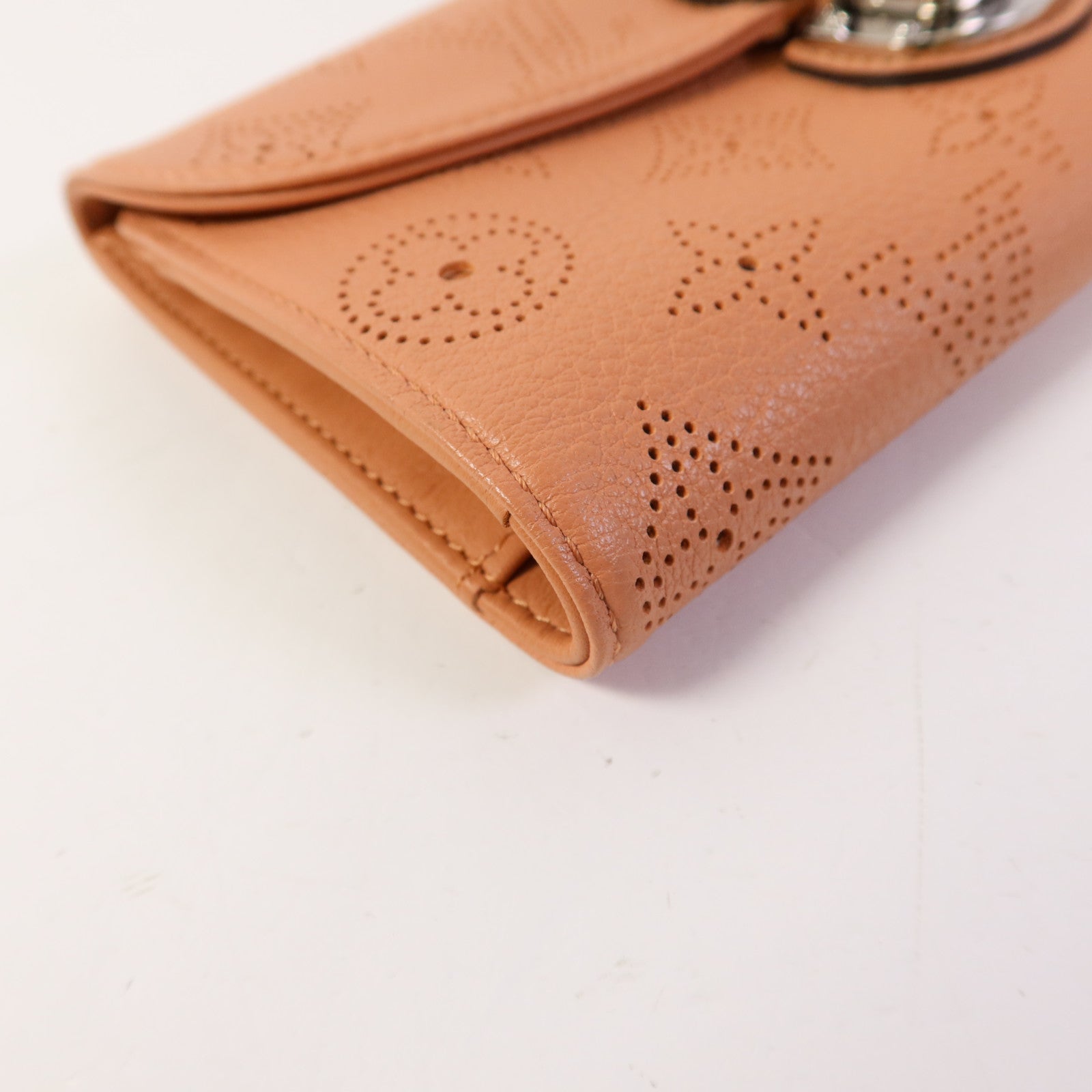 LOUIS VUITTON Mahina Amelia Trifold Wallet銀扣長錢包