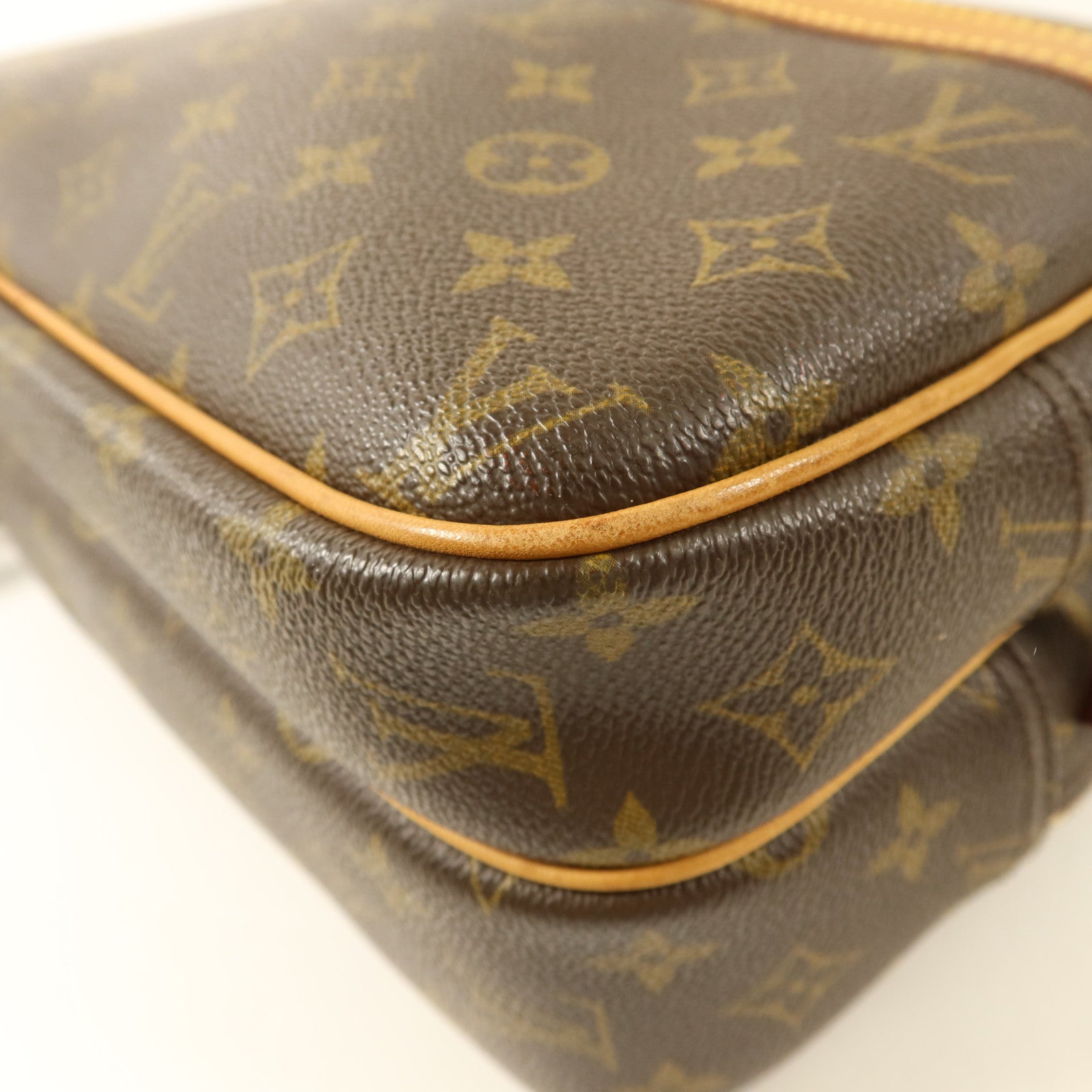 LOUIS VUITTON Monogram Reporter PM金扣肩背袋