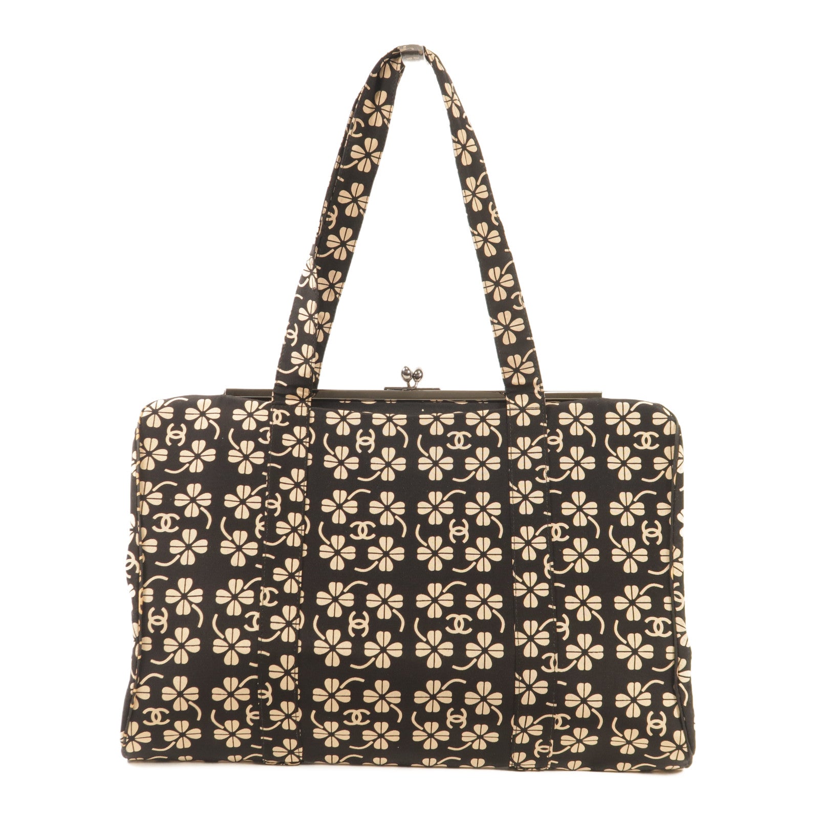 CHANEL Stain Shoulder Bag銀扣肩背袋