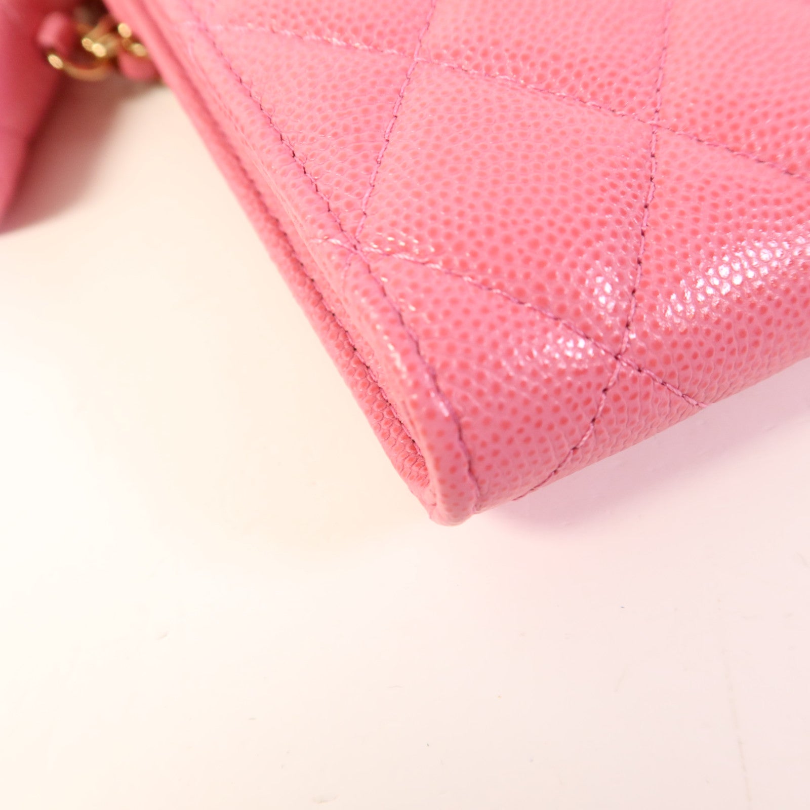 CHANEL 牛皮皮革Phone Holder金扣鏈帶肩背袋