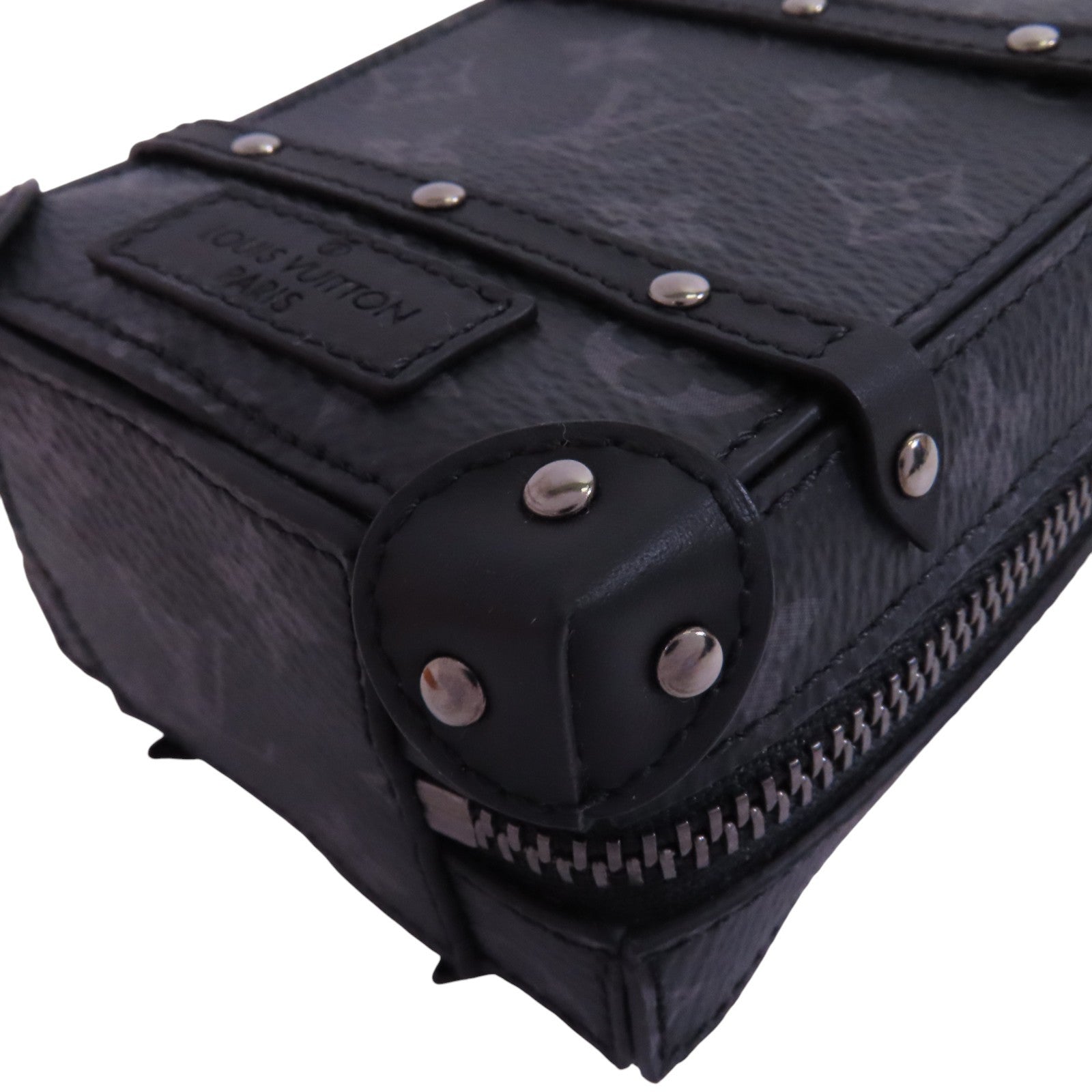 LOUIS VUITTON Monogram Eclipse Trunk Keychain銀扣吊飾鑰匙扣