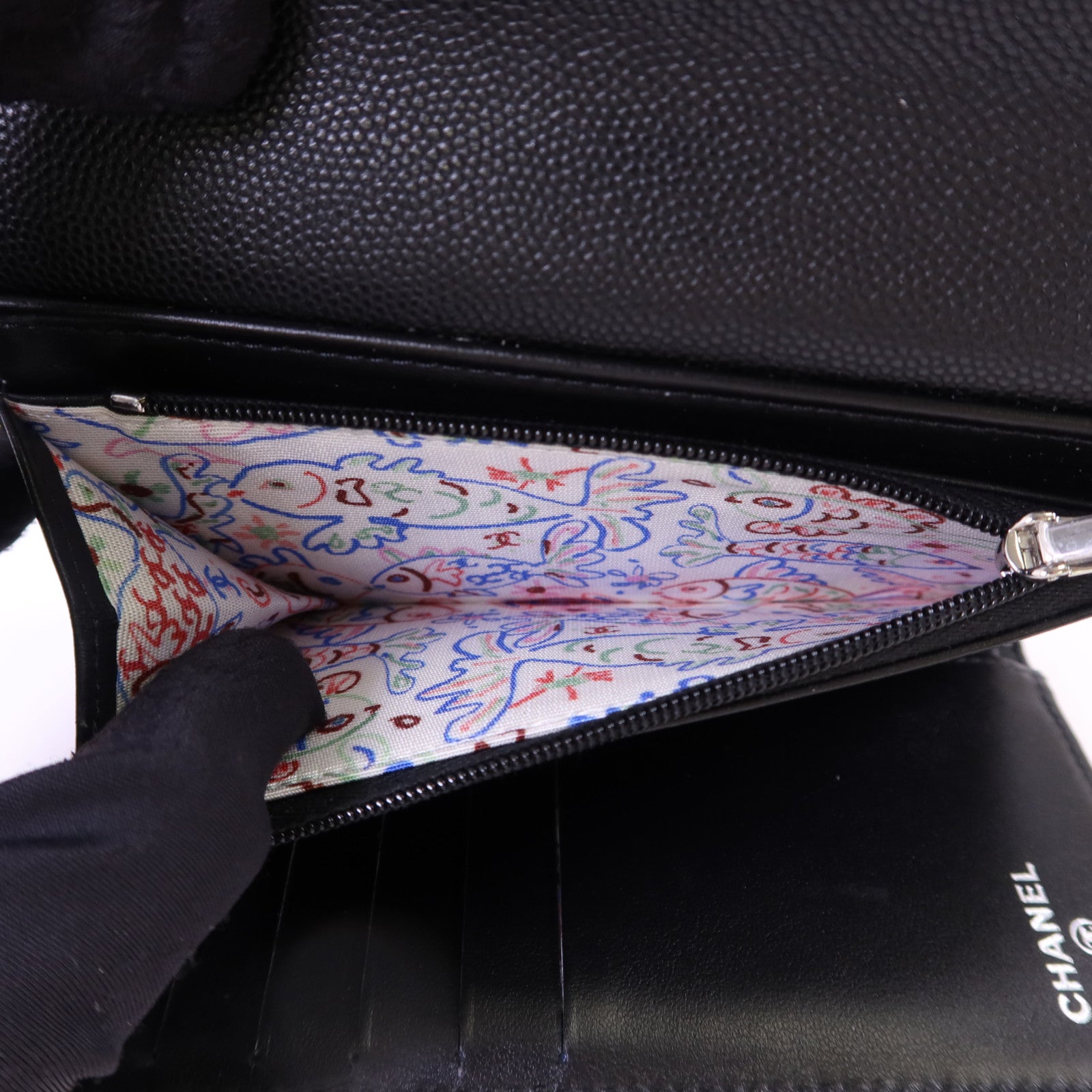 CHANEL 牛皮皮革Trifold Wallet銀扣錢包