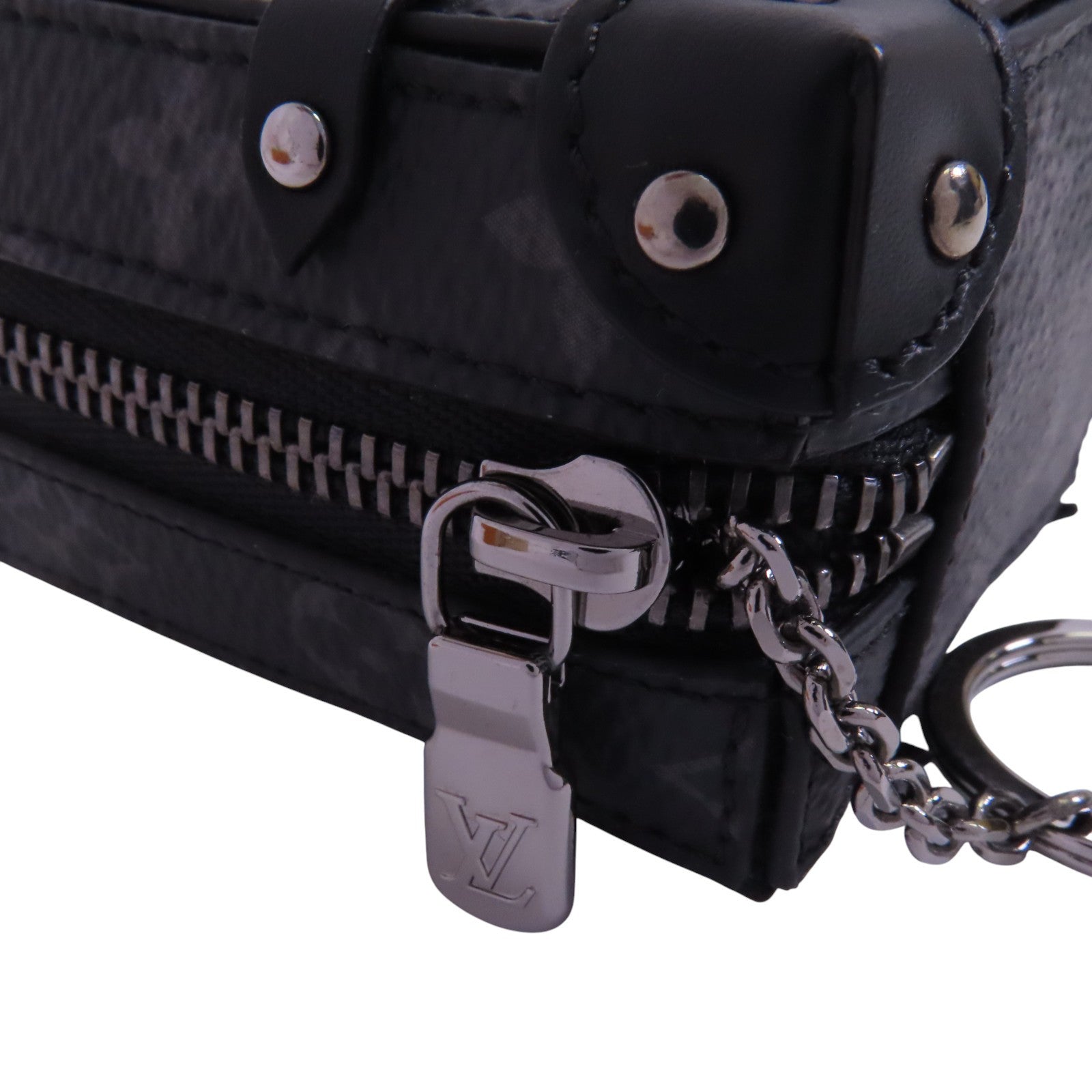 LOUIS VUITTON Monogram Eclipse Trunk Keychain銀扣吊飾鑰匙扣