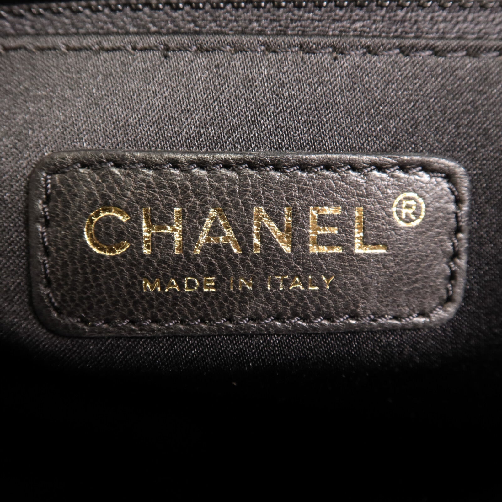 CHANEL 牛皮皮革GST Grand Shopping Tote Bag金扣鏈帶肩背袋