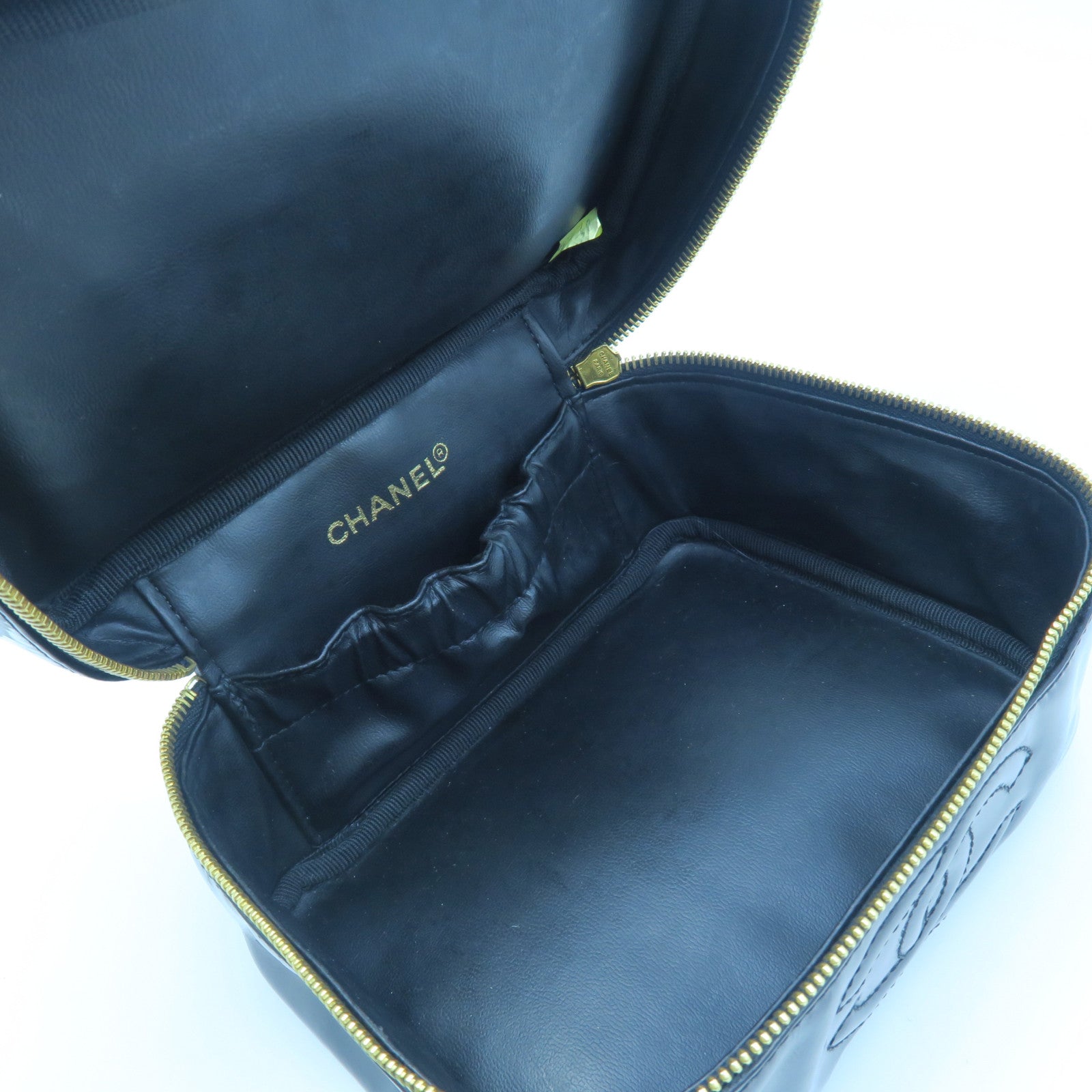 CHANEL 【清倉大減價】漆皮皮革Handbag金扣手挽袋黑色