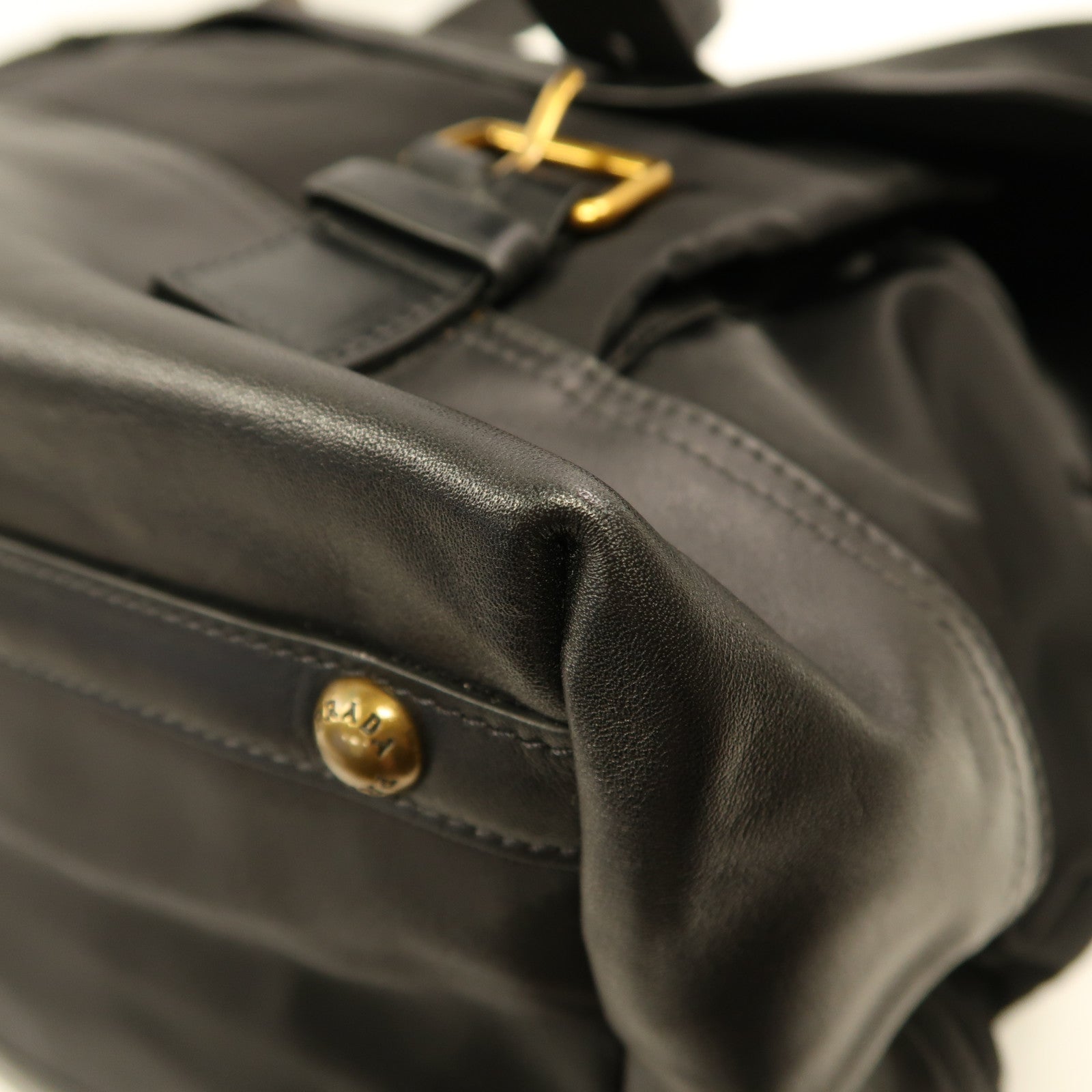 PRADA 尼龍Shoulder Bag金扣肩背袋黑色