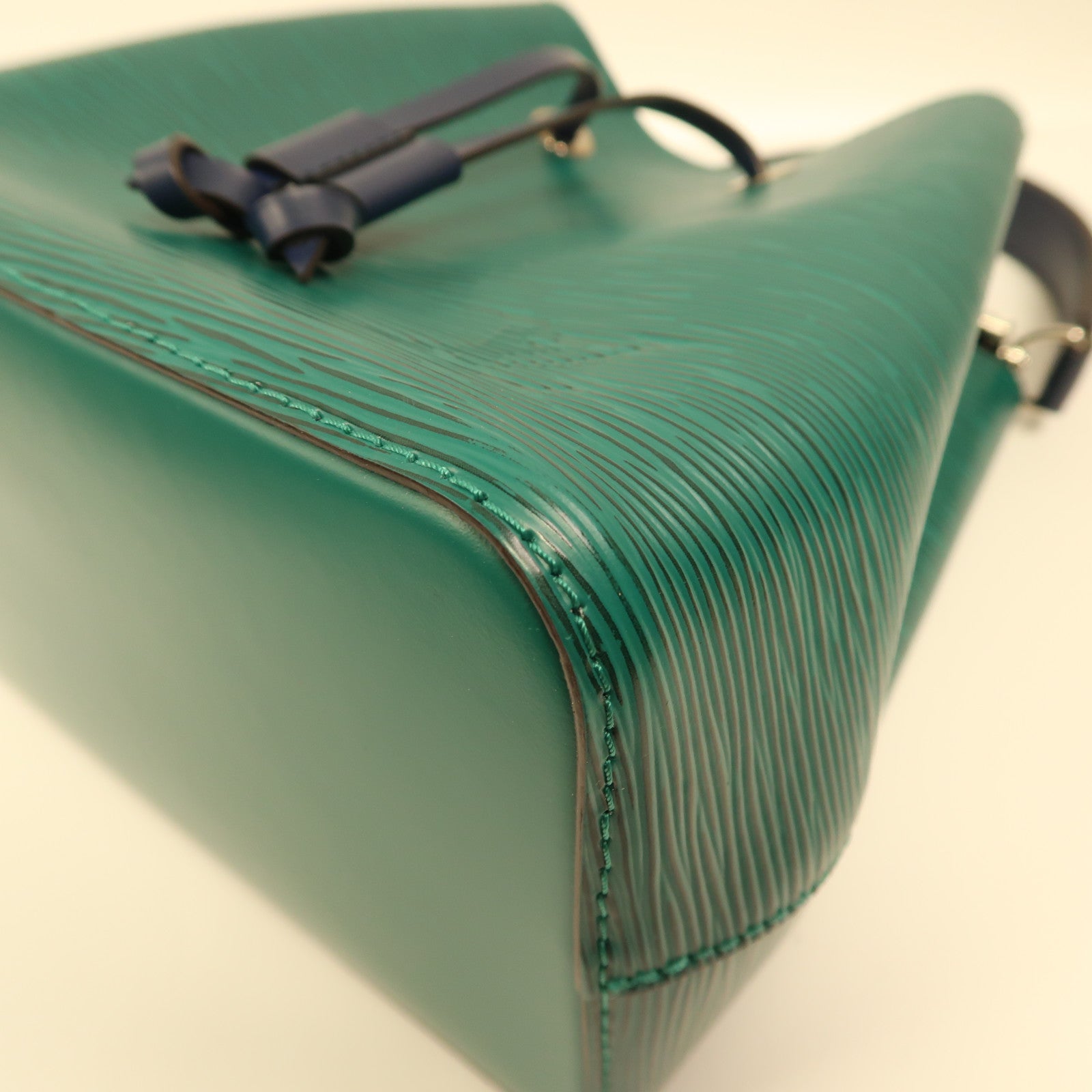 LOUIS VUITTON Epi Neo Noe BB銀扣手挽肩背兩用袋深藍色