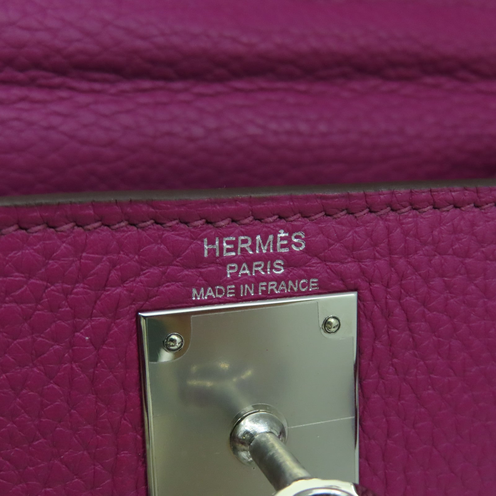 HERMES 【清倉大減價】Togo皮革Kelly 28銀扣手挽肩背兩用袋紫紅色