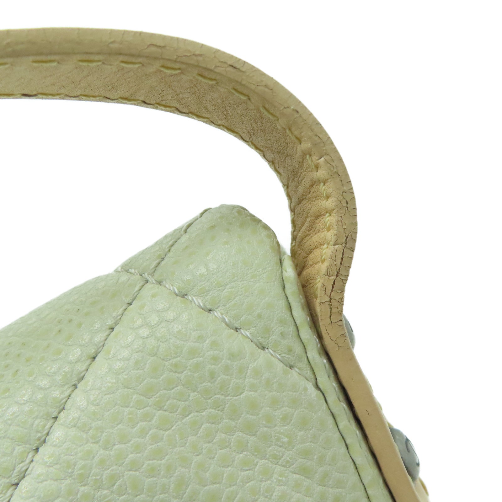 CHANEL 【激减优惠】菱格牛皮皮革Shoulder Bag银扣肩背袋米色