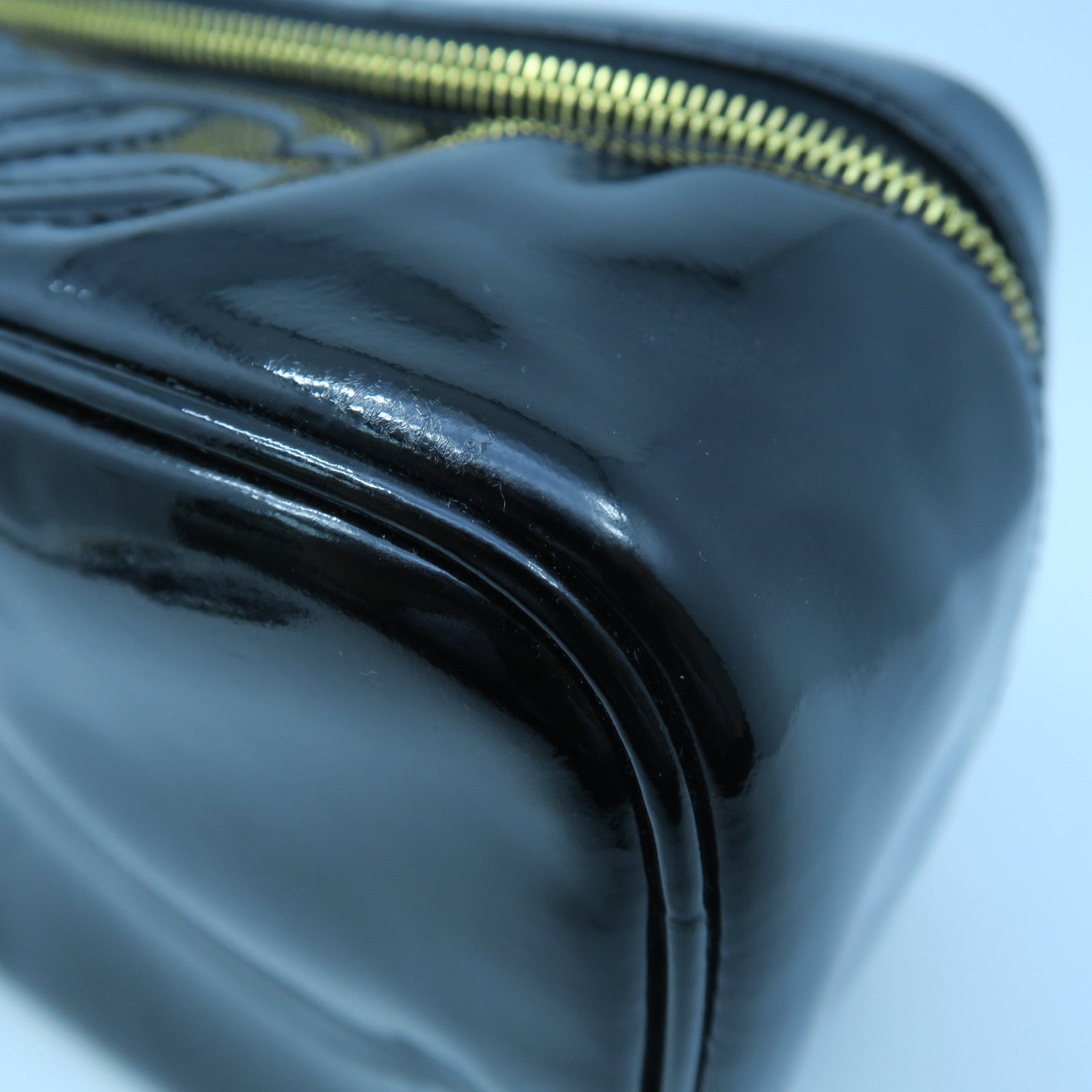CHANEL 【清倉大減價】漆皮皮革Handbag金扣手挽袋黑色