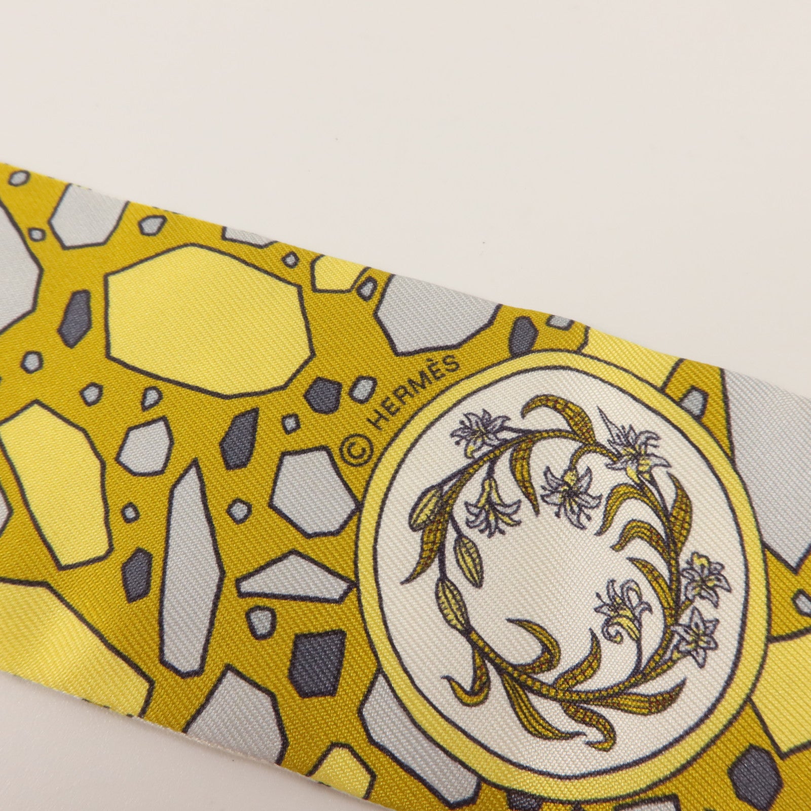 HERMES 絲質Twilly絲巾