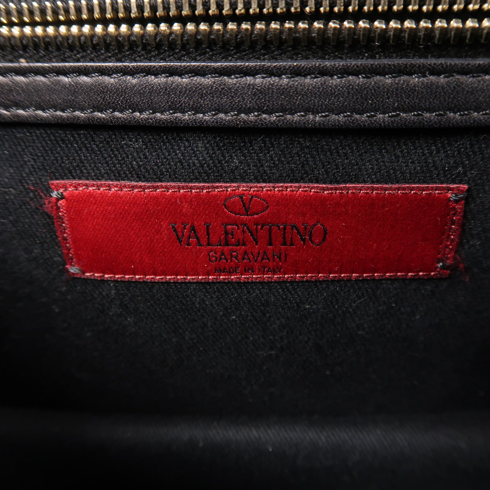 Valentino 牛皮皮革Chain Shoulder金扣鏈帶肩背袋