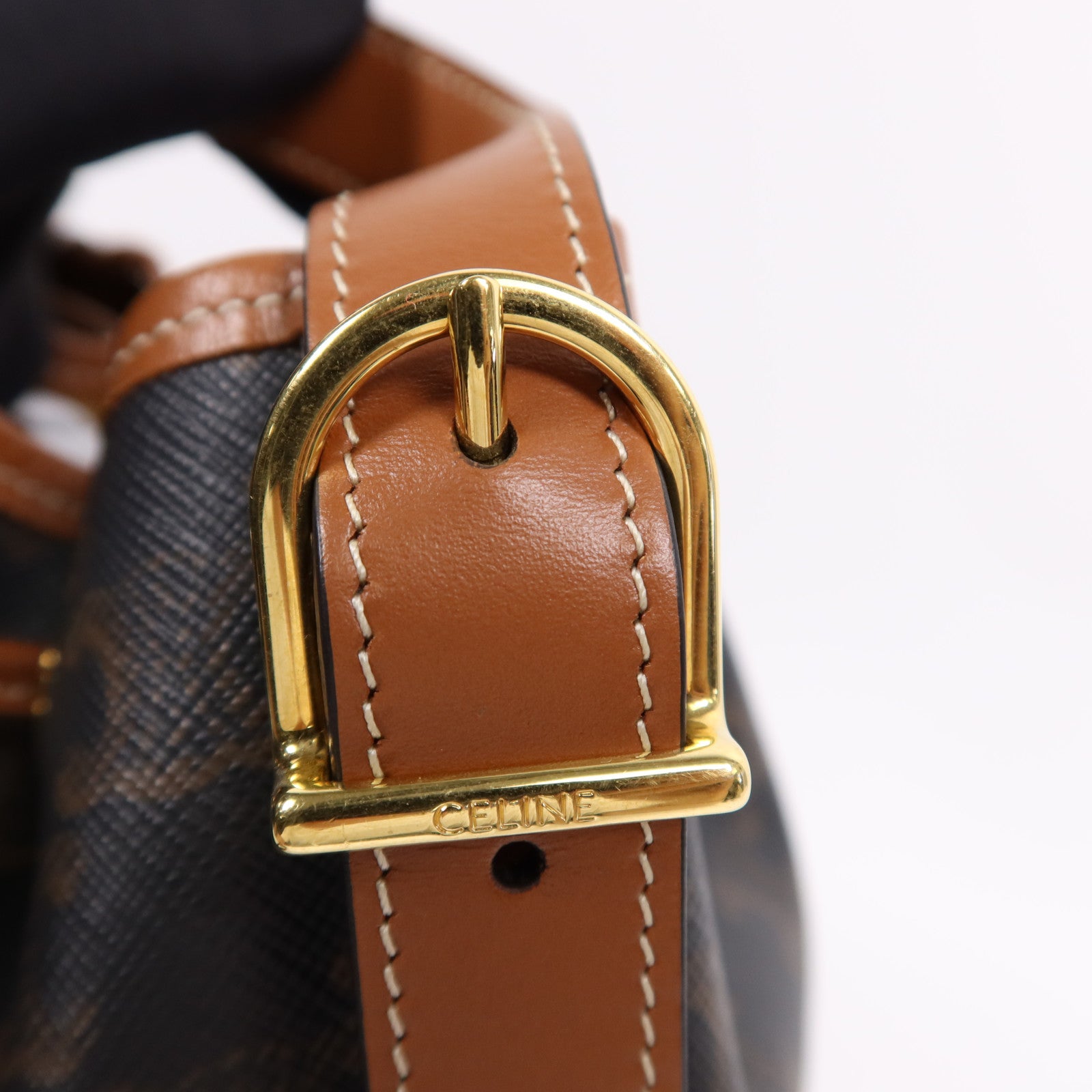 CELINE 塗層帆布Tromphe Drawsting Small Bucket金扣肩背袋