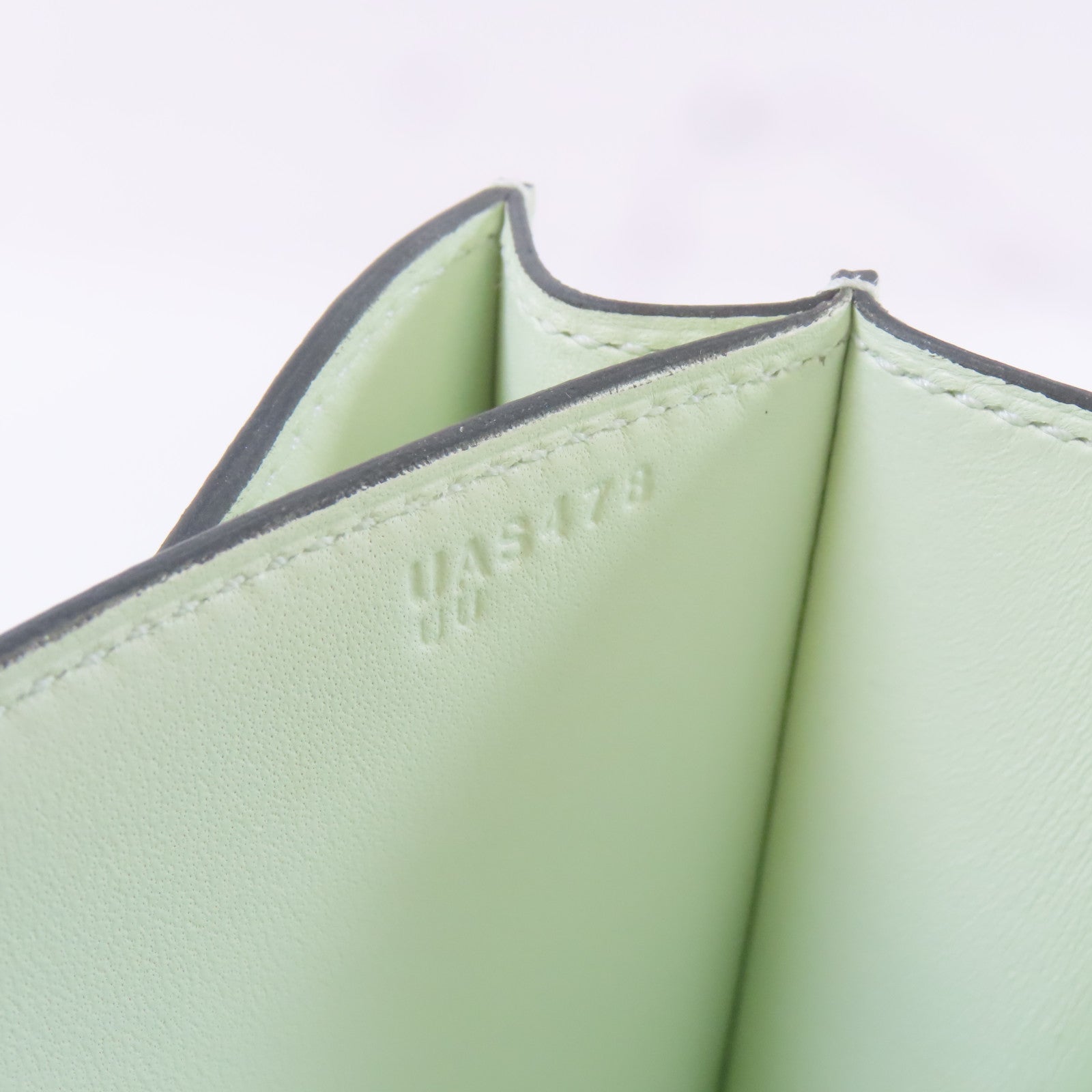 HERMES 【激減優惠】Epsom皮革Constance Mini銀扣肩背袋Vert Fizz/綠色