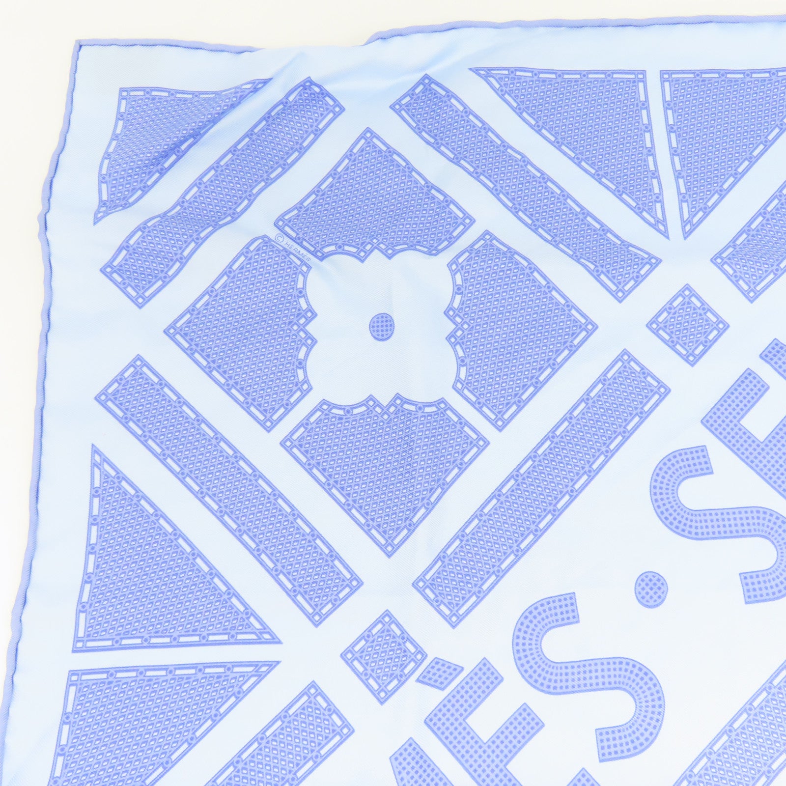 HERMES 【激減優惠】絲質Scarf絲巾淺藍色