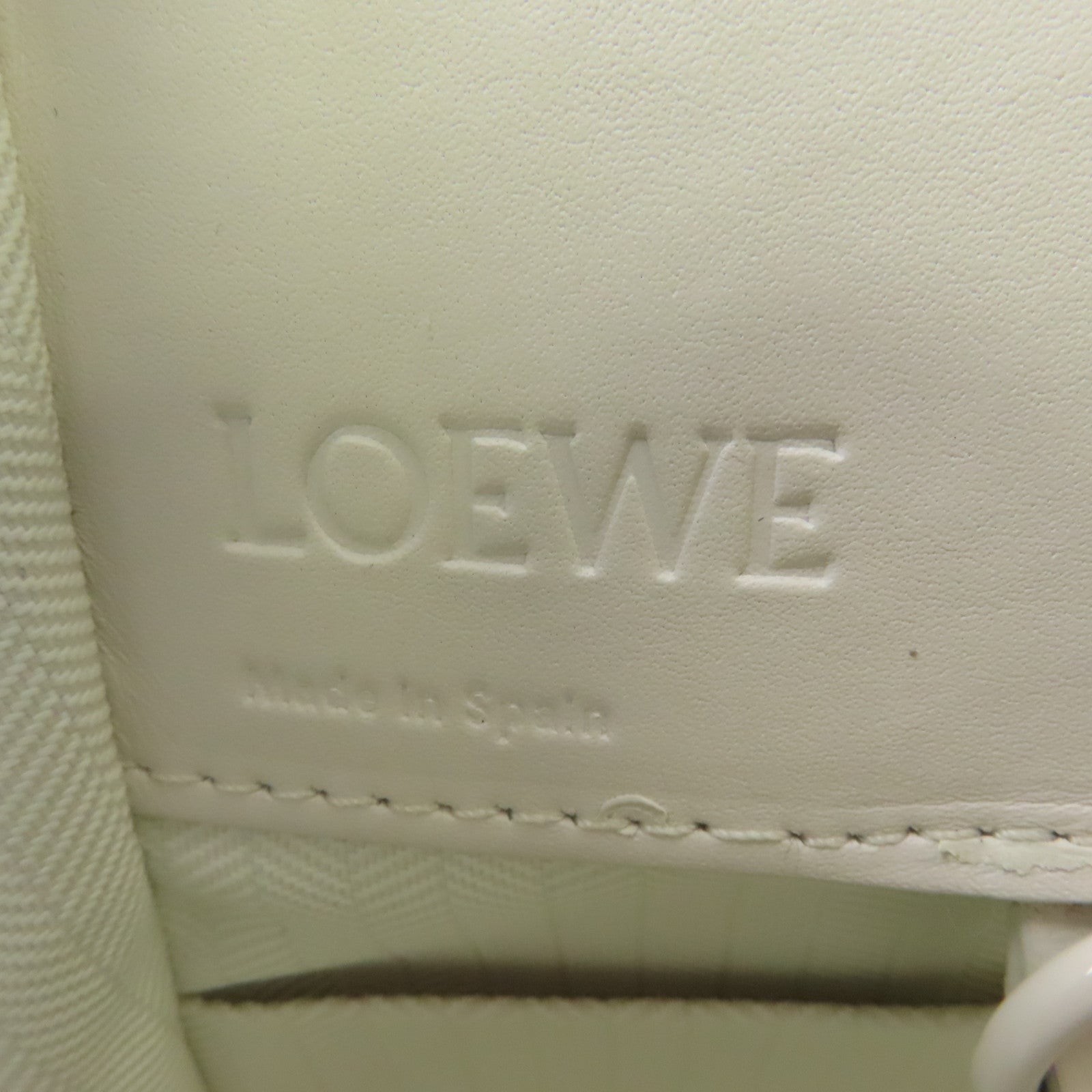 LOEWE 牛皮皮革Compact Hammock銀扣手挽肩背兩用袋白色