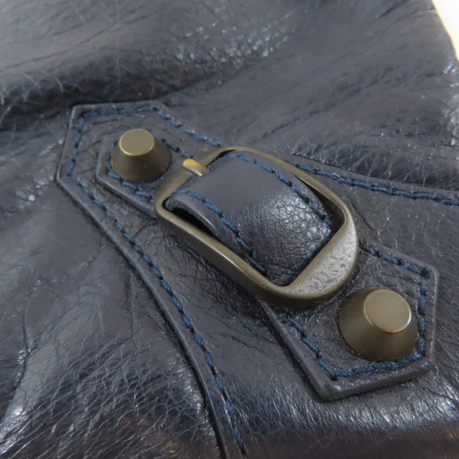 BALENCIAGA 牛皮皮革Clutch Bag黑扣手拿包深藍色