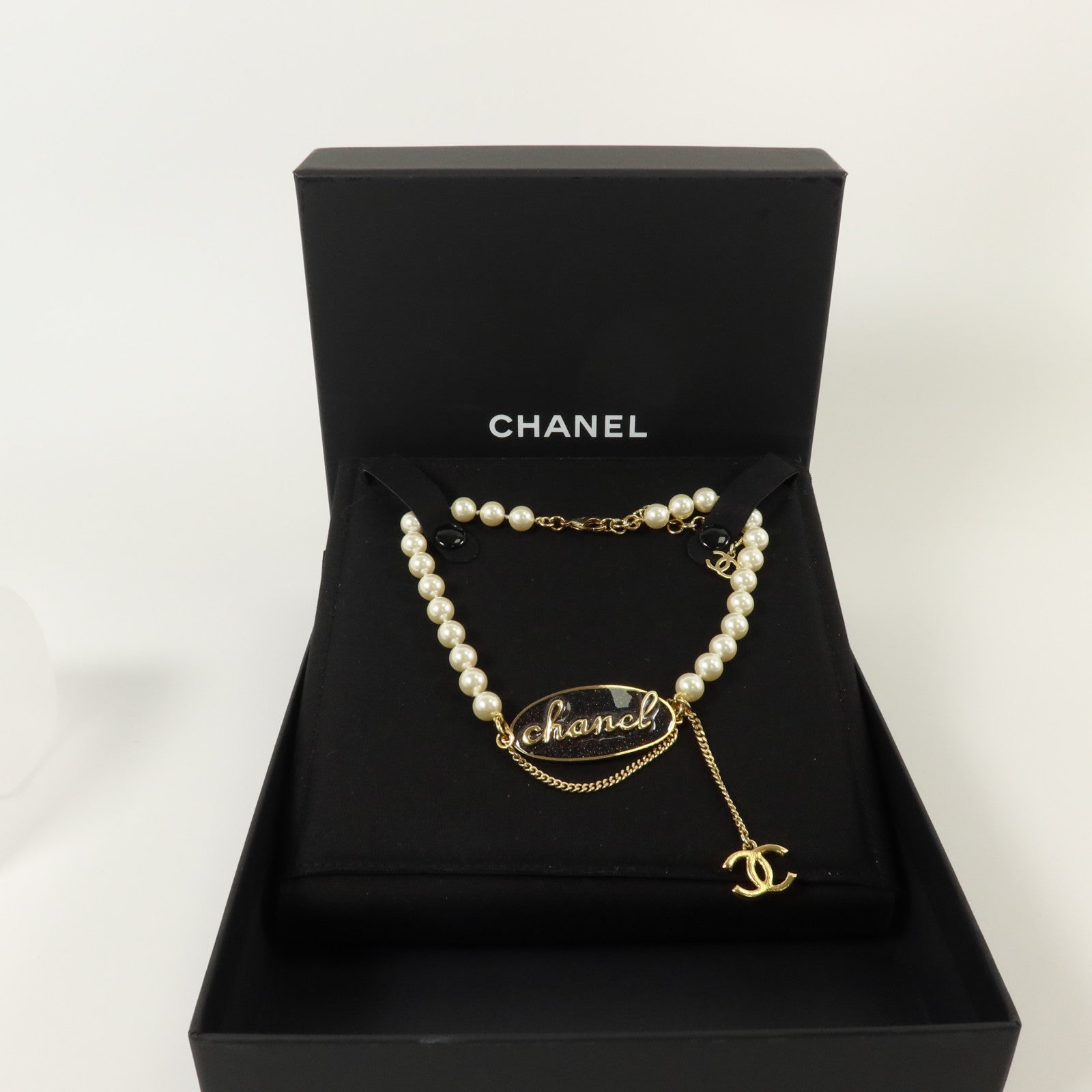 CHANEL PVC/金屬Logo Choker項鏈