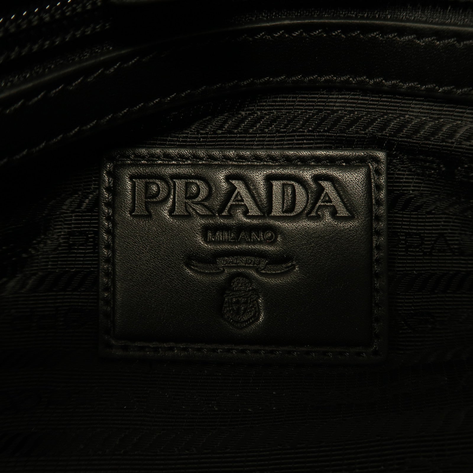 PRADA 尼龍Shoulder Bag金扣肩背袋黑色
