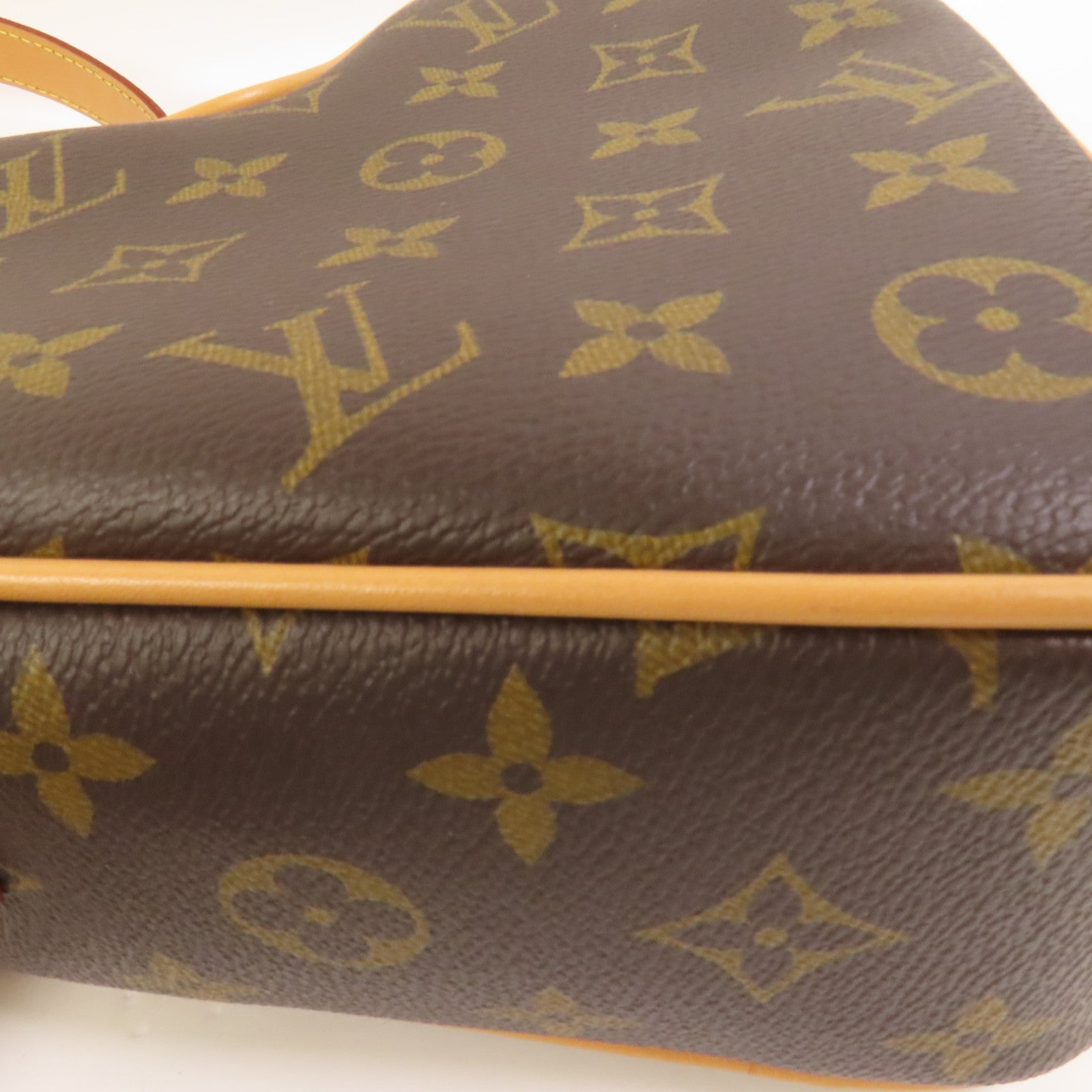 LOUIS VUITTON 【激減優惠】Monogram Game On Coeur金扣肩背袋棕色
