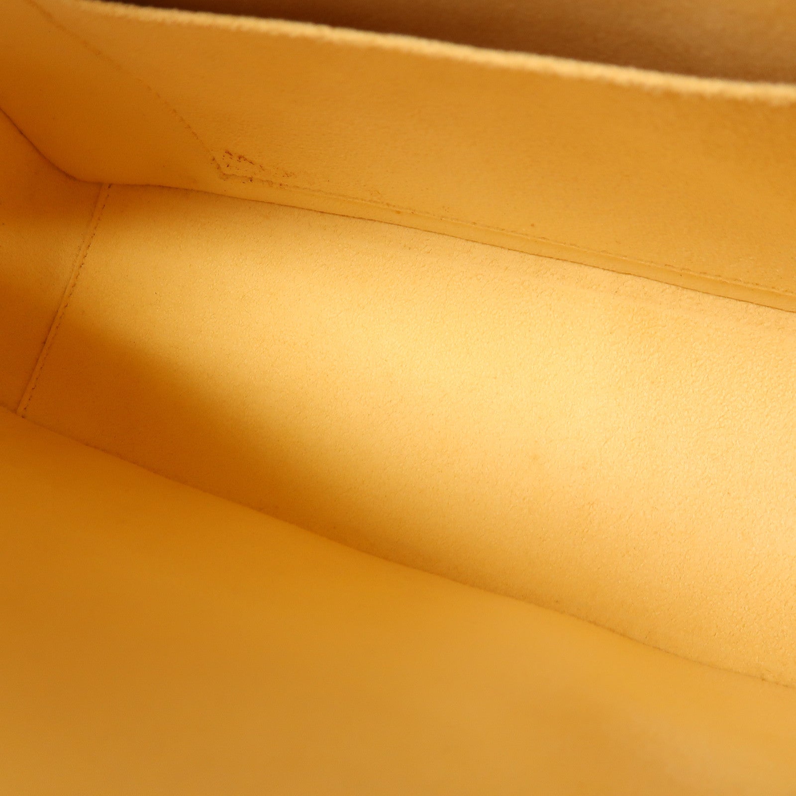 LOUIS VUITTON Epi Jasmine金扣手挽袋