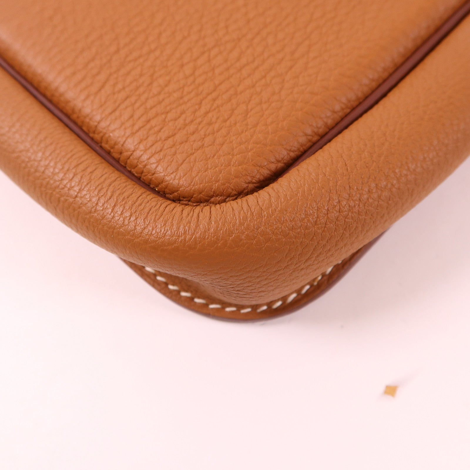 HERMES Togo皮革Steve Light Junior肩背袋37 Gold