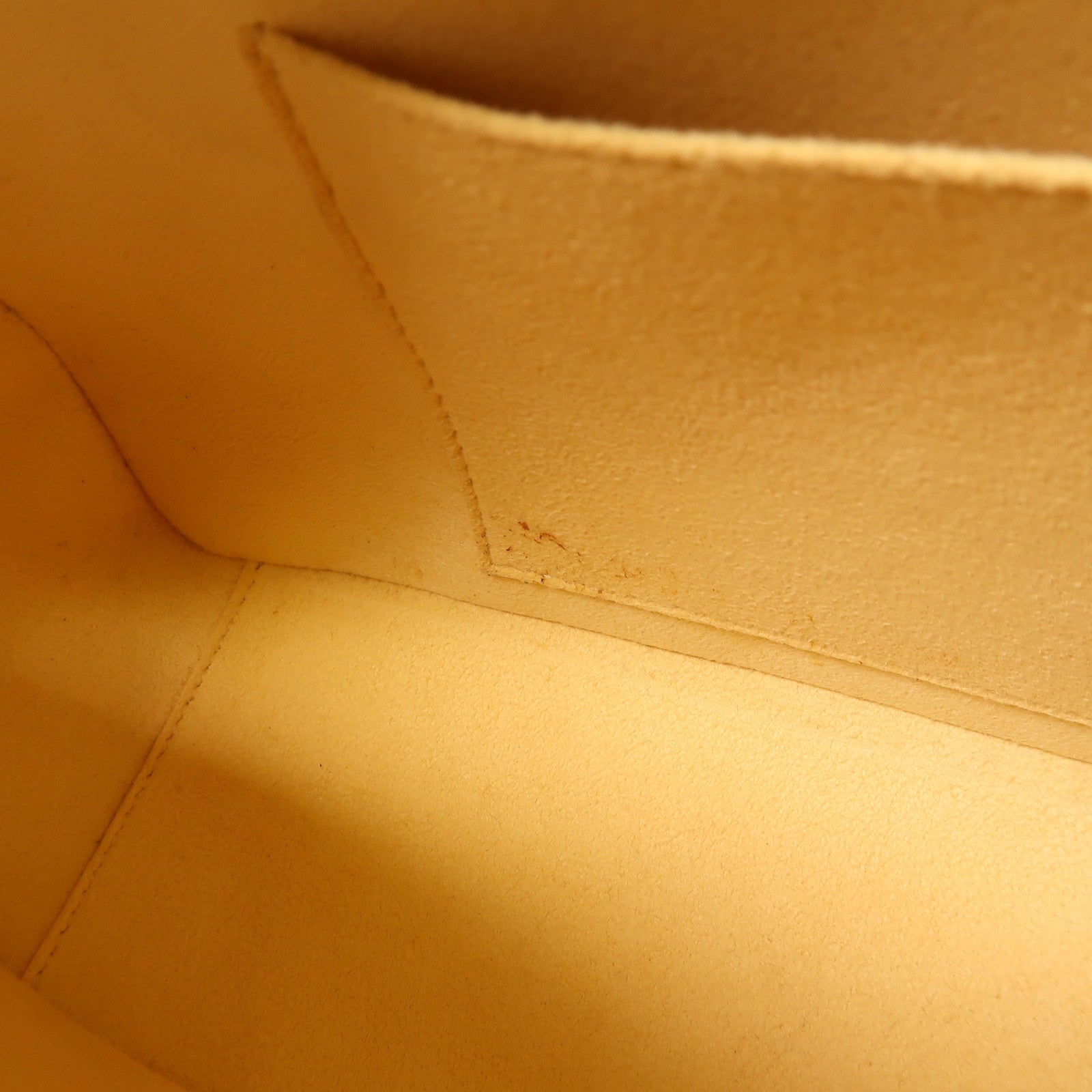 LOUIS VUITTON Epi Jasmine金扣手挽袋