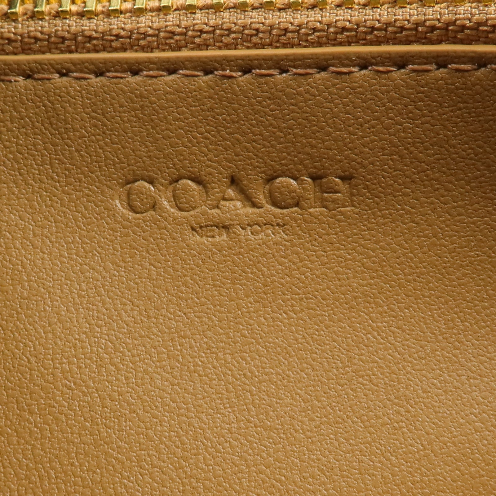 COACH 塗層帆布Long Wallet長錢包