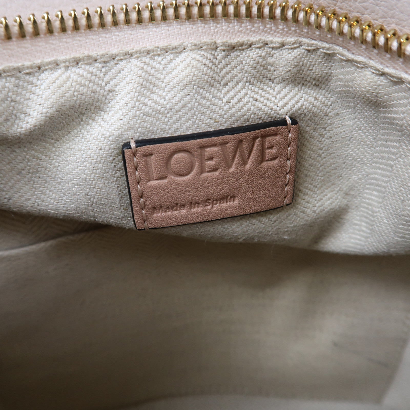 LOEWE 牛皮皮革Small Puzzle金扣手挽肩背兩用袋粉紅色