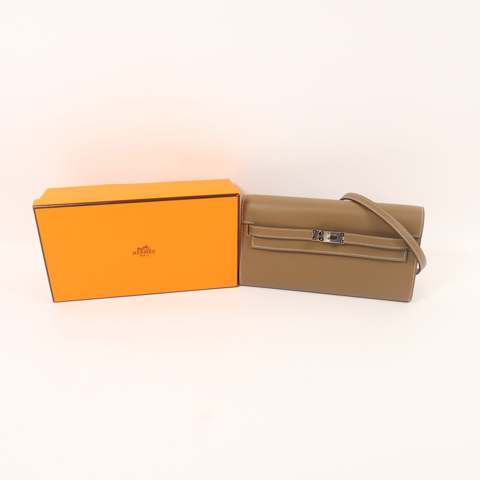 HERMES Evercolor皮革Kelly To Go銀扣肩背袋18 Etoupe